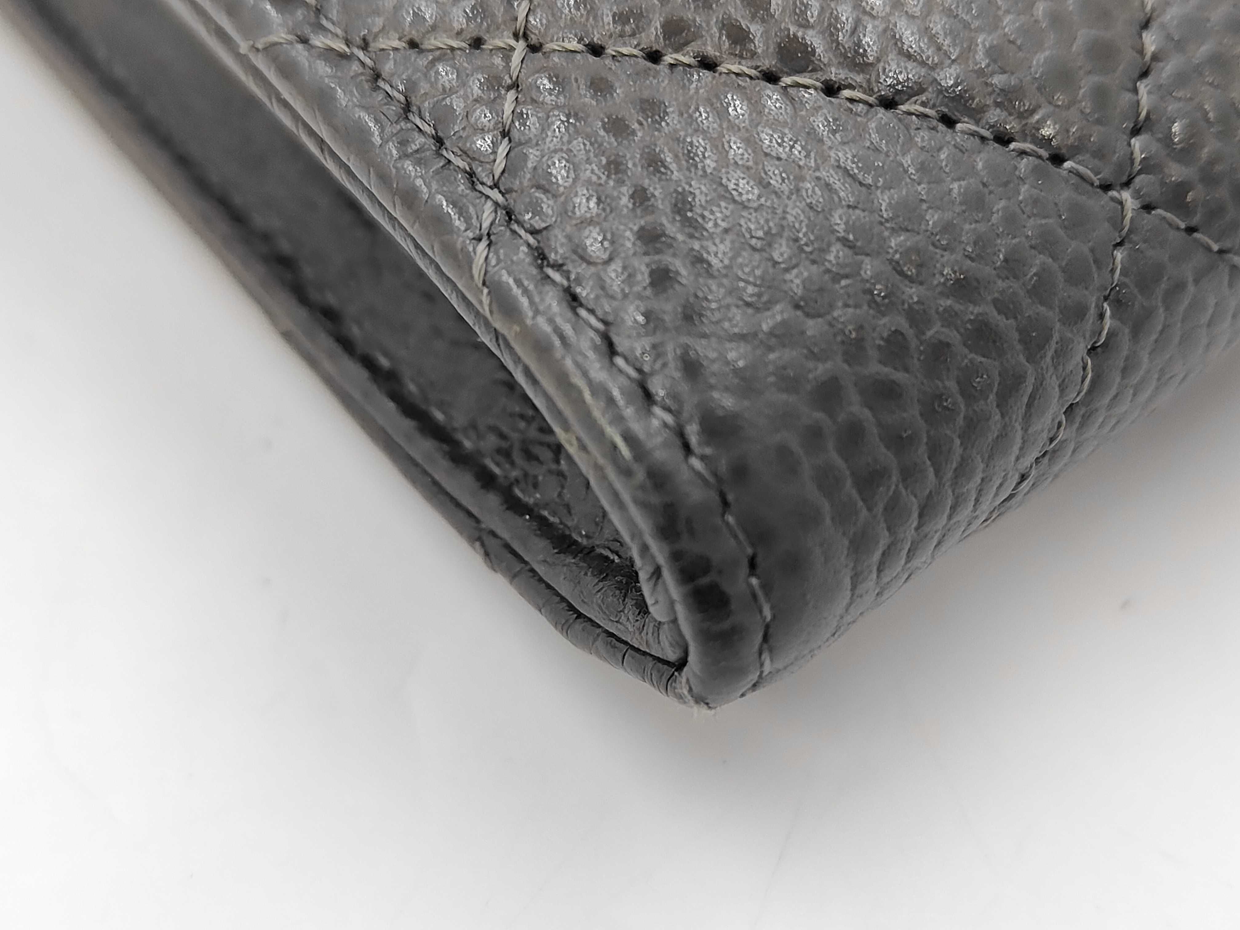 Bifold Long Wallet Caviar Skin Gray 17187558 Wallet — view 3