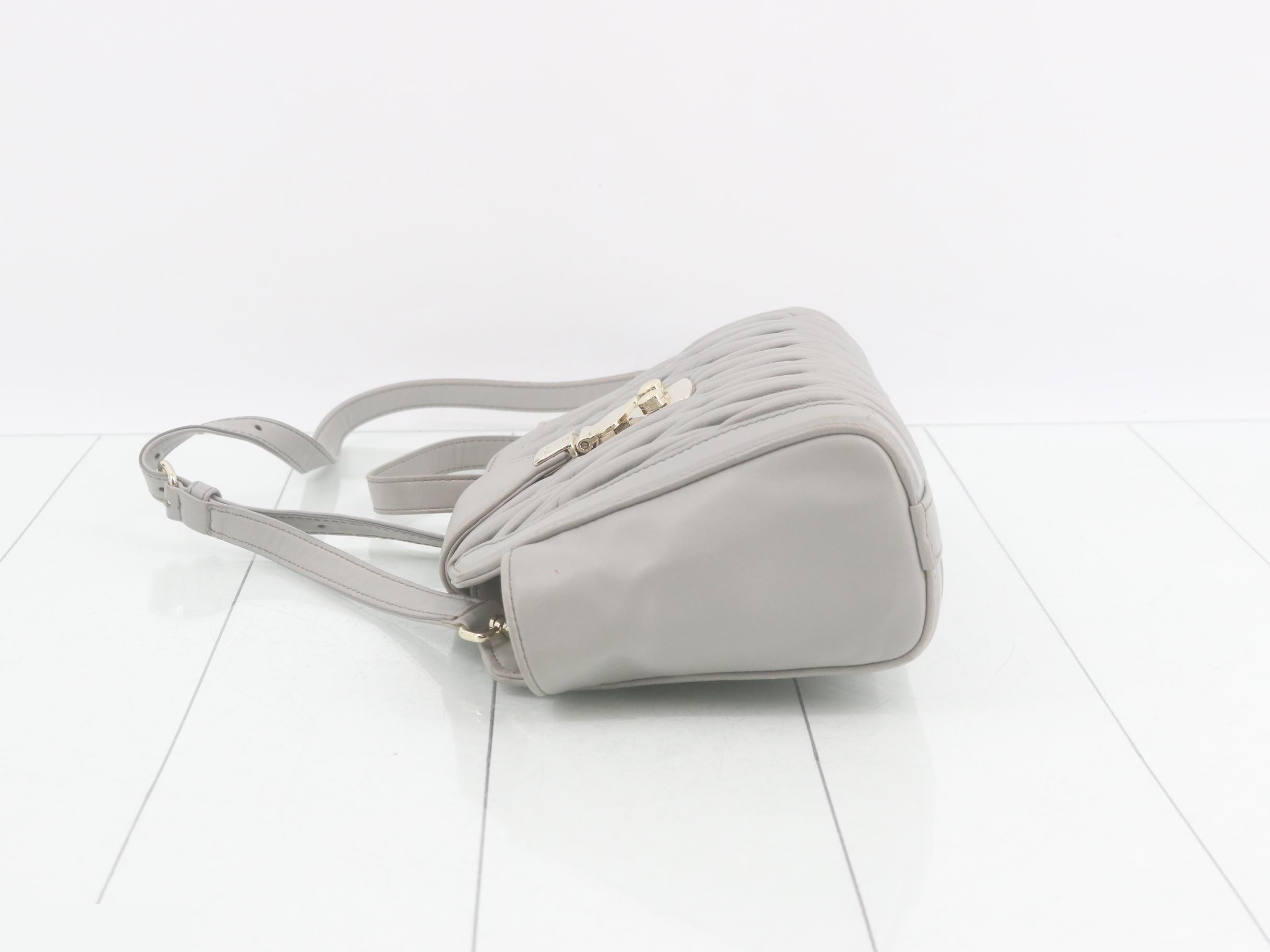 Matelassé (Bag) - Shoulder Bag - Gray — view 4