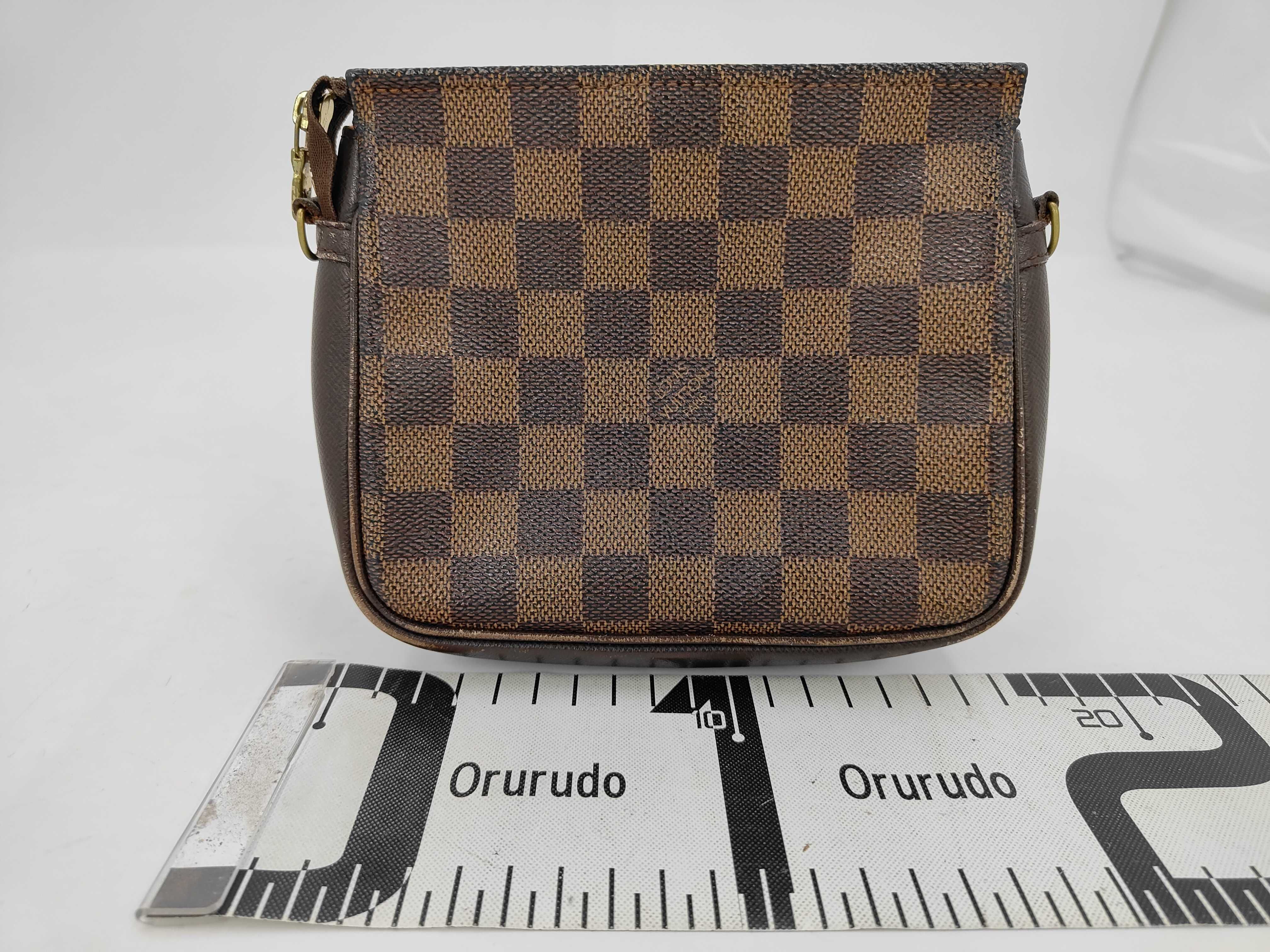 Damier Trousse Makeup Bag — view 2
