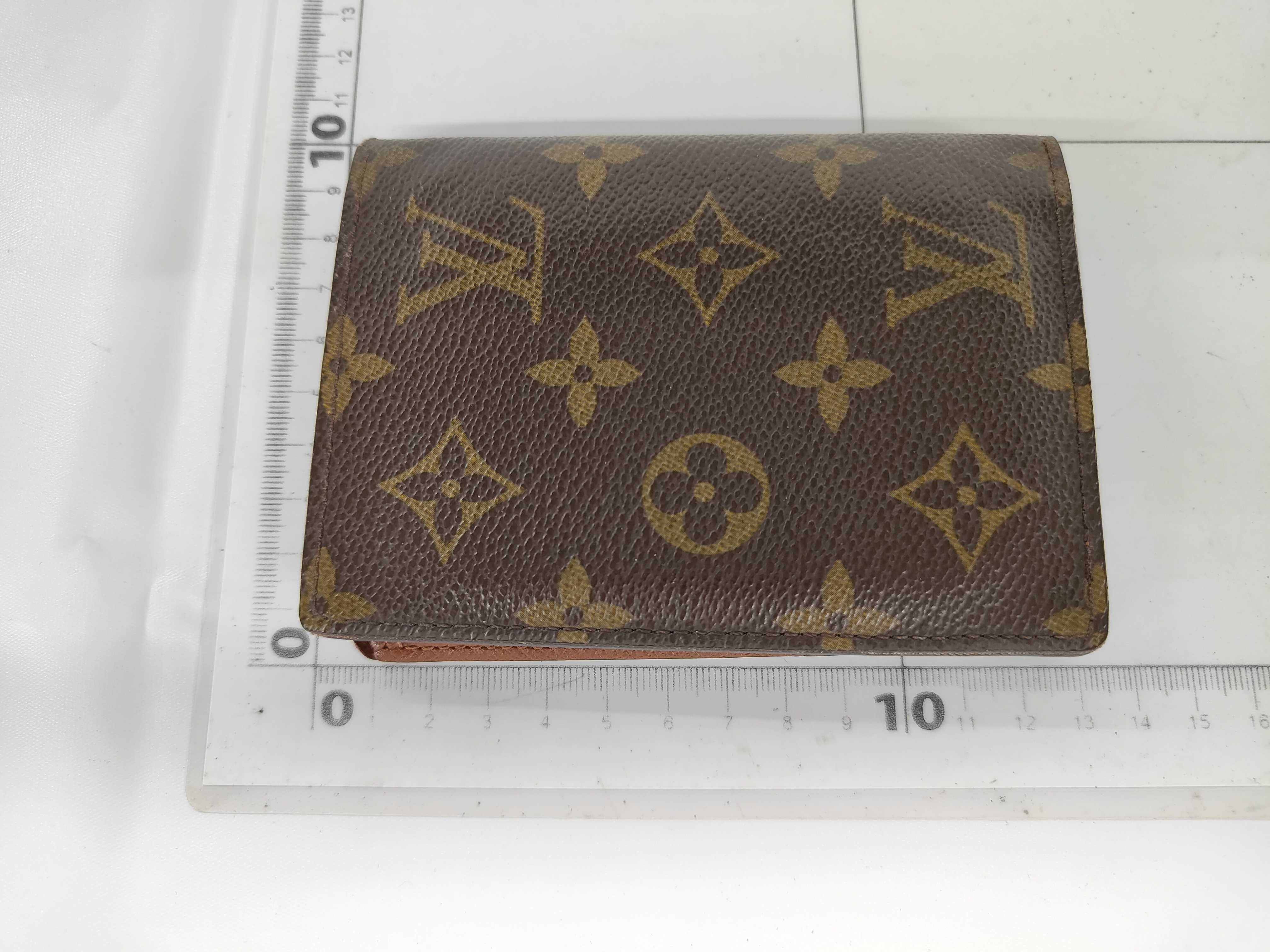 wallet — view 2