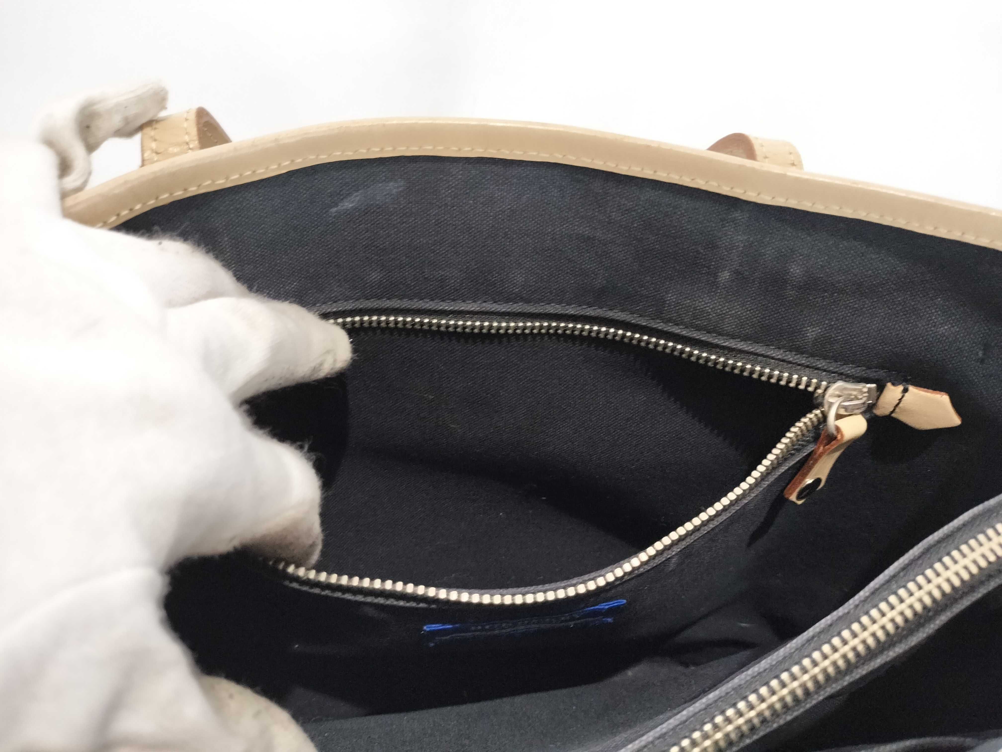 Blue Label Check x Leather Tote Handbag — view 9