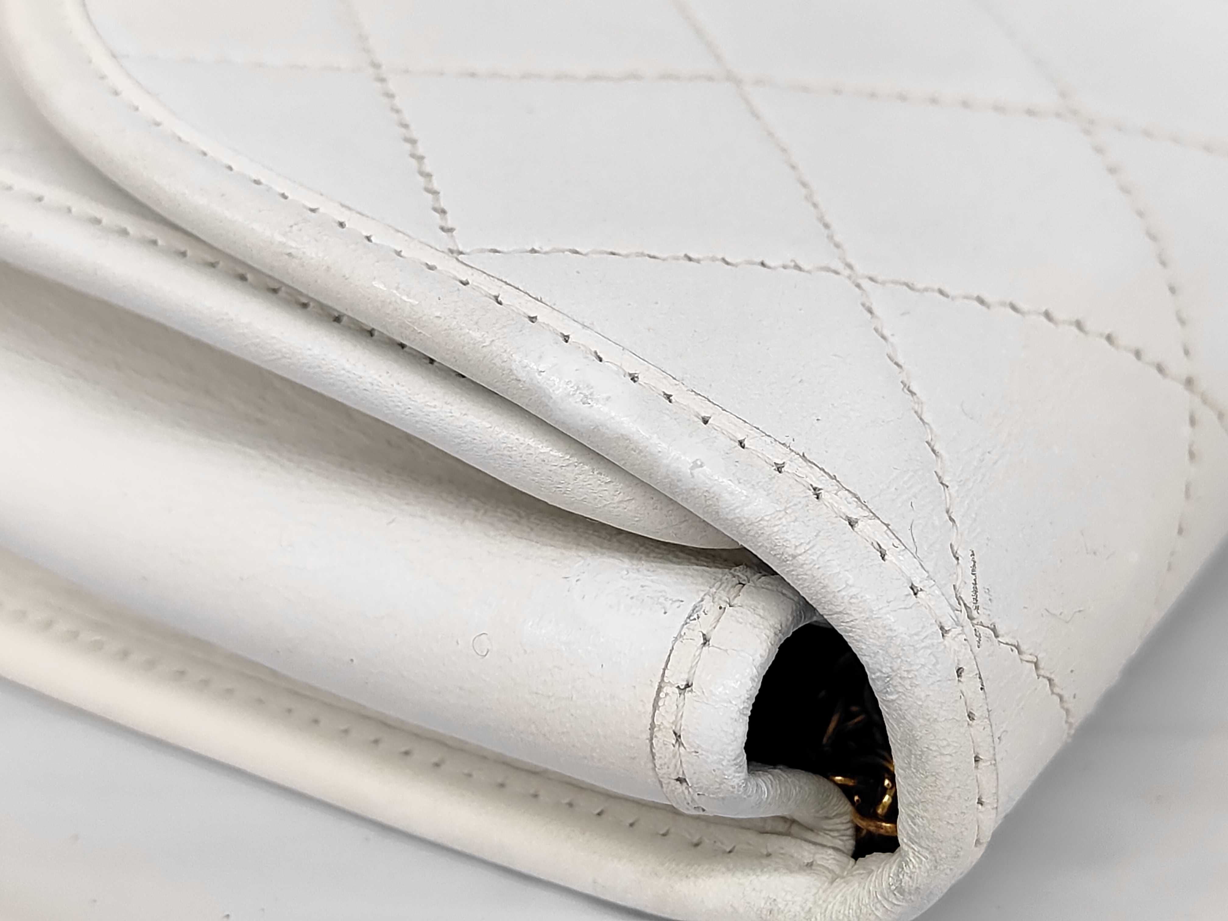 Matelassé Coco Single Chain Lambskin Half Flap Push White Shoulder Bag — view 13