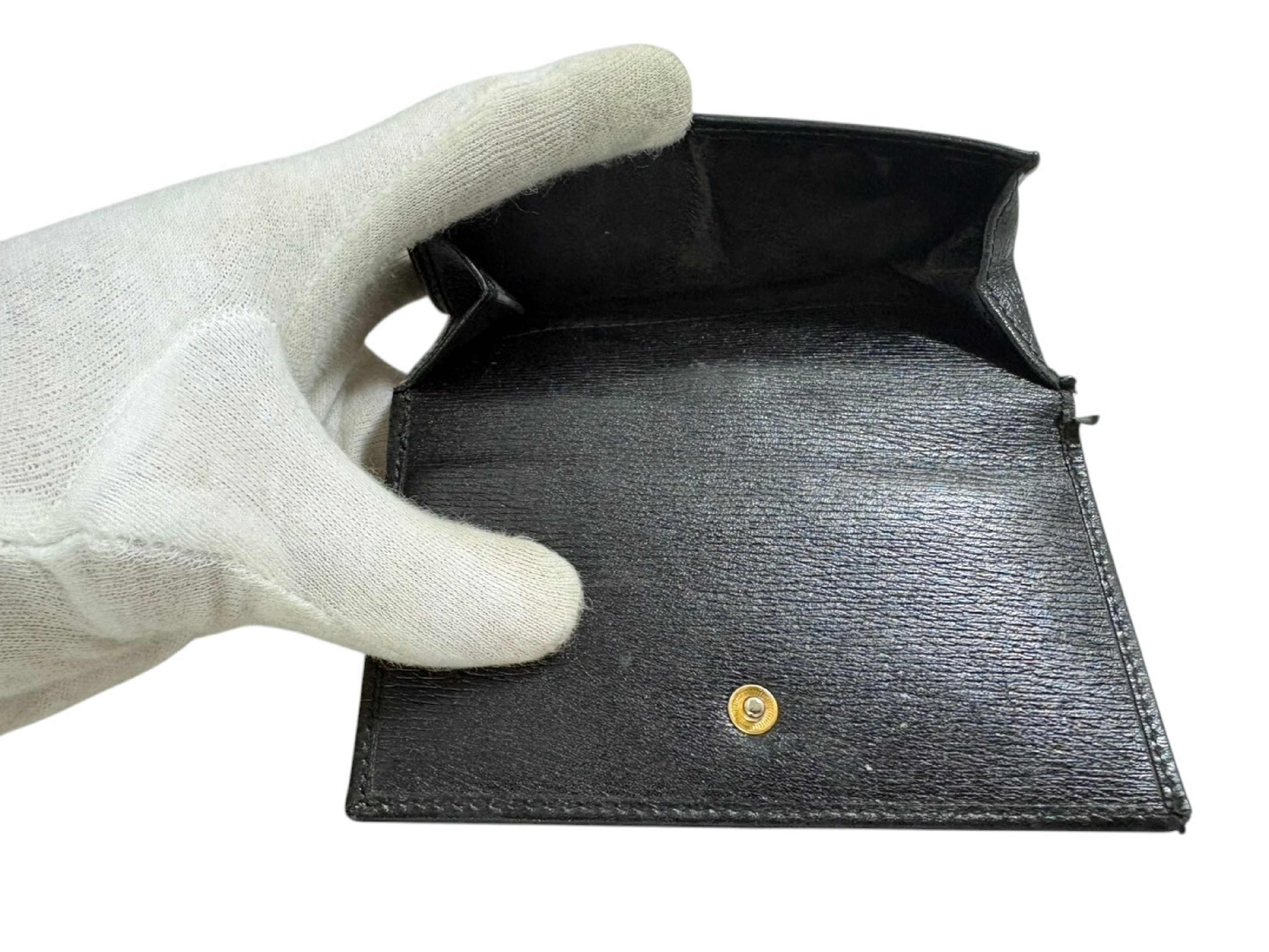 Old Gucci Bi-fold Wallet — view 9