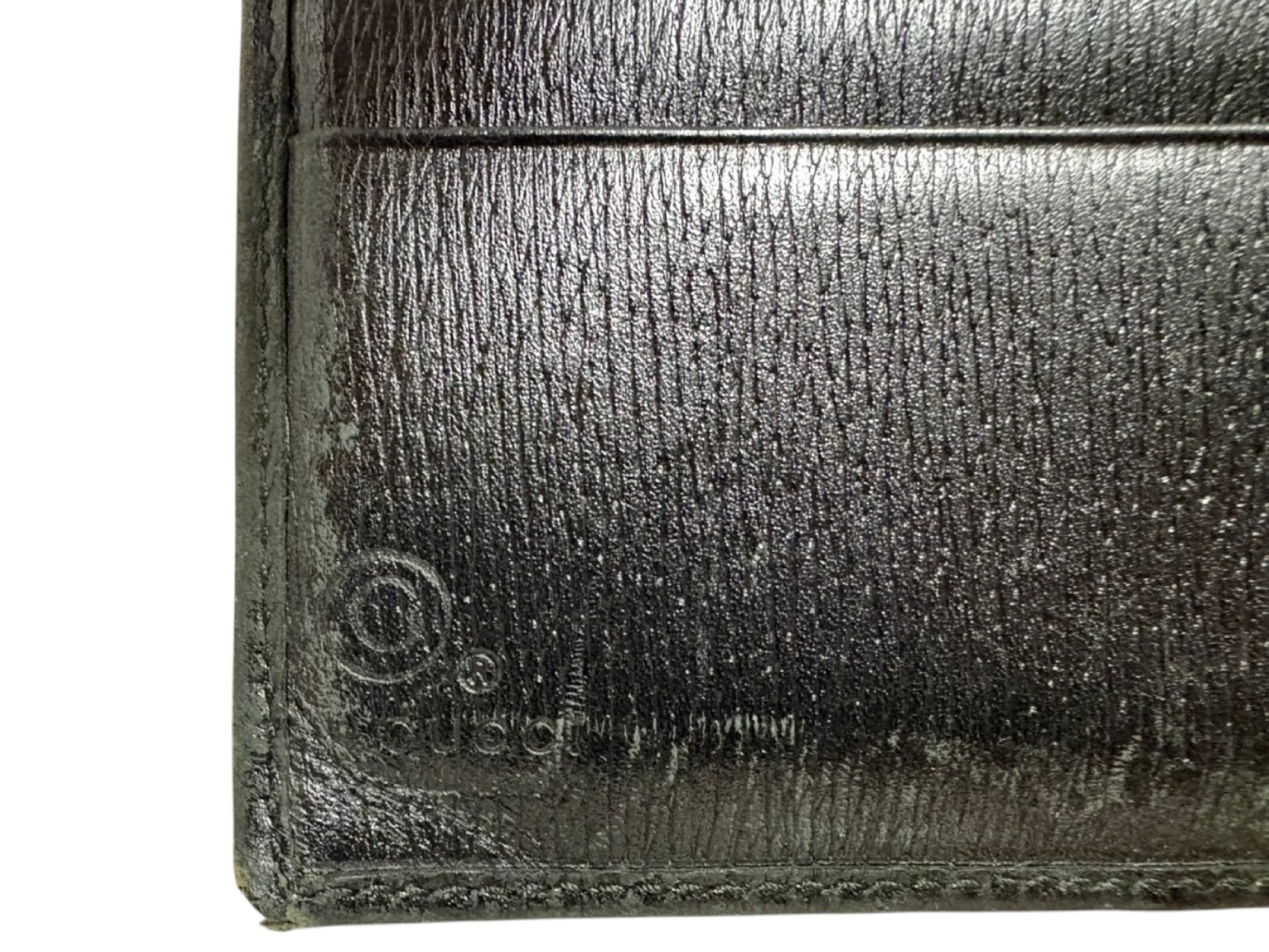 Old Gucci Bi-fold Wallet — view 10