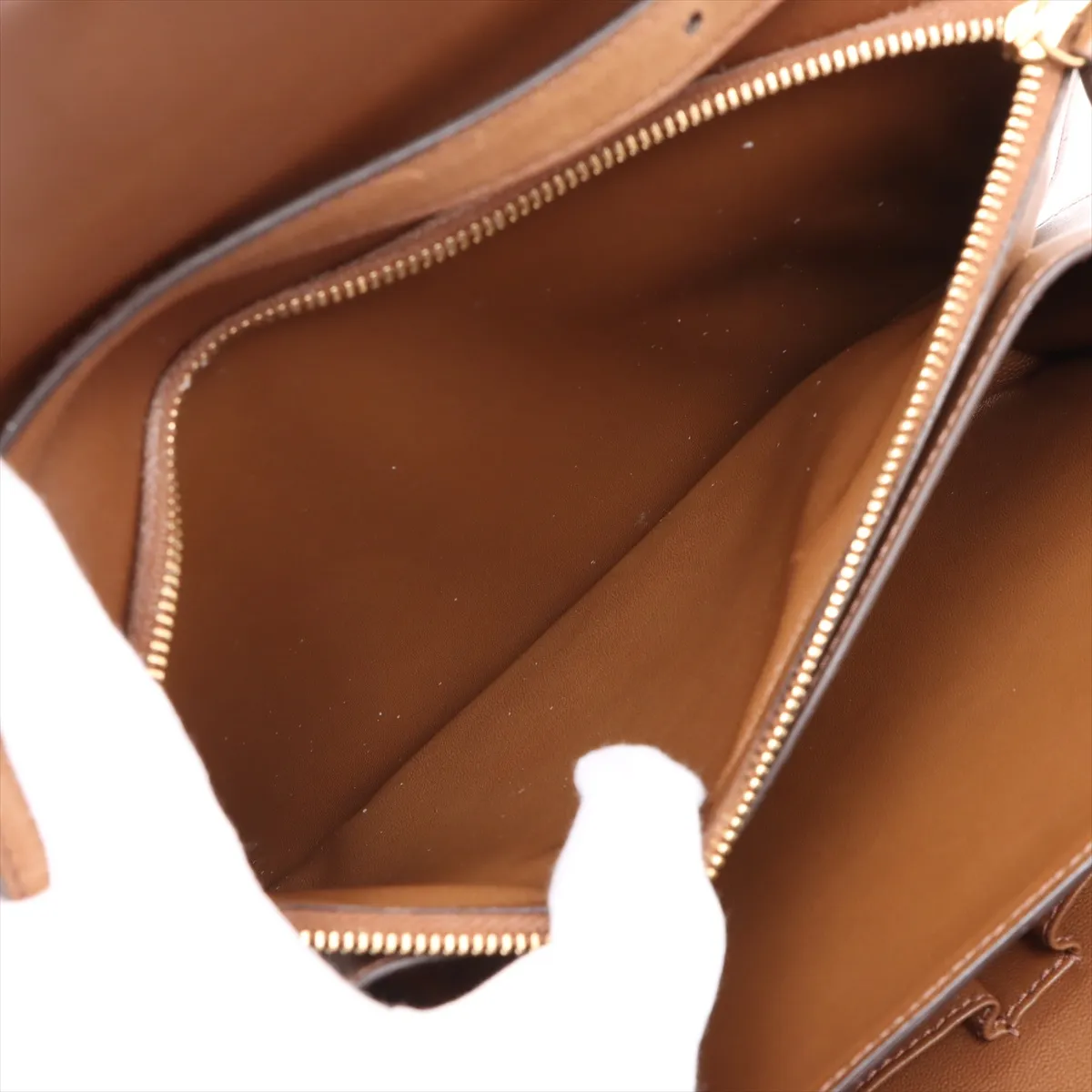 Classic Box Leather Shoulder Bag Brown — view 8
