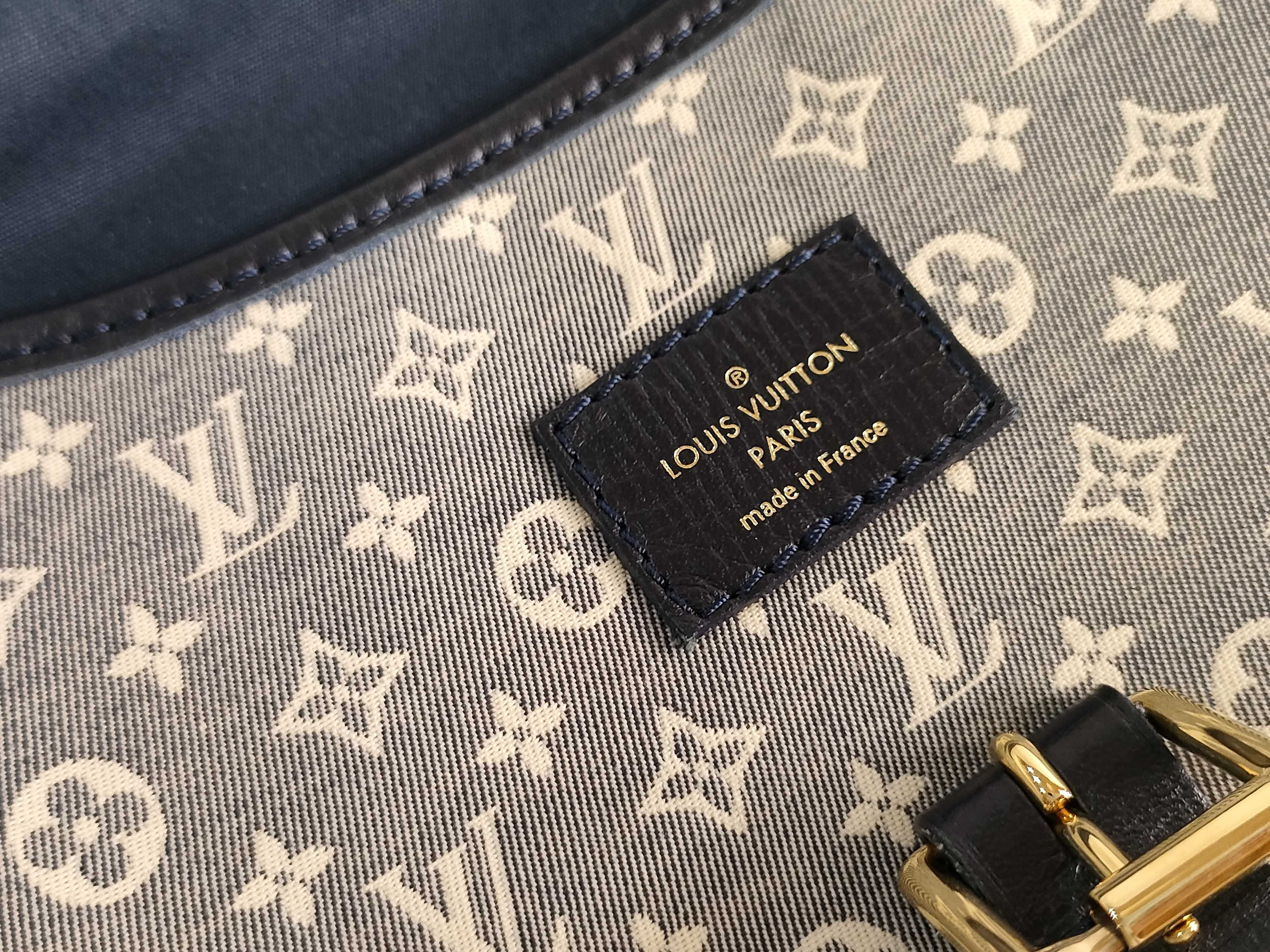 Monogram Idylle Saumur PM M40666 Shoulder Bag — view 11