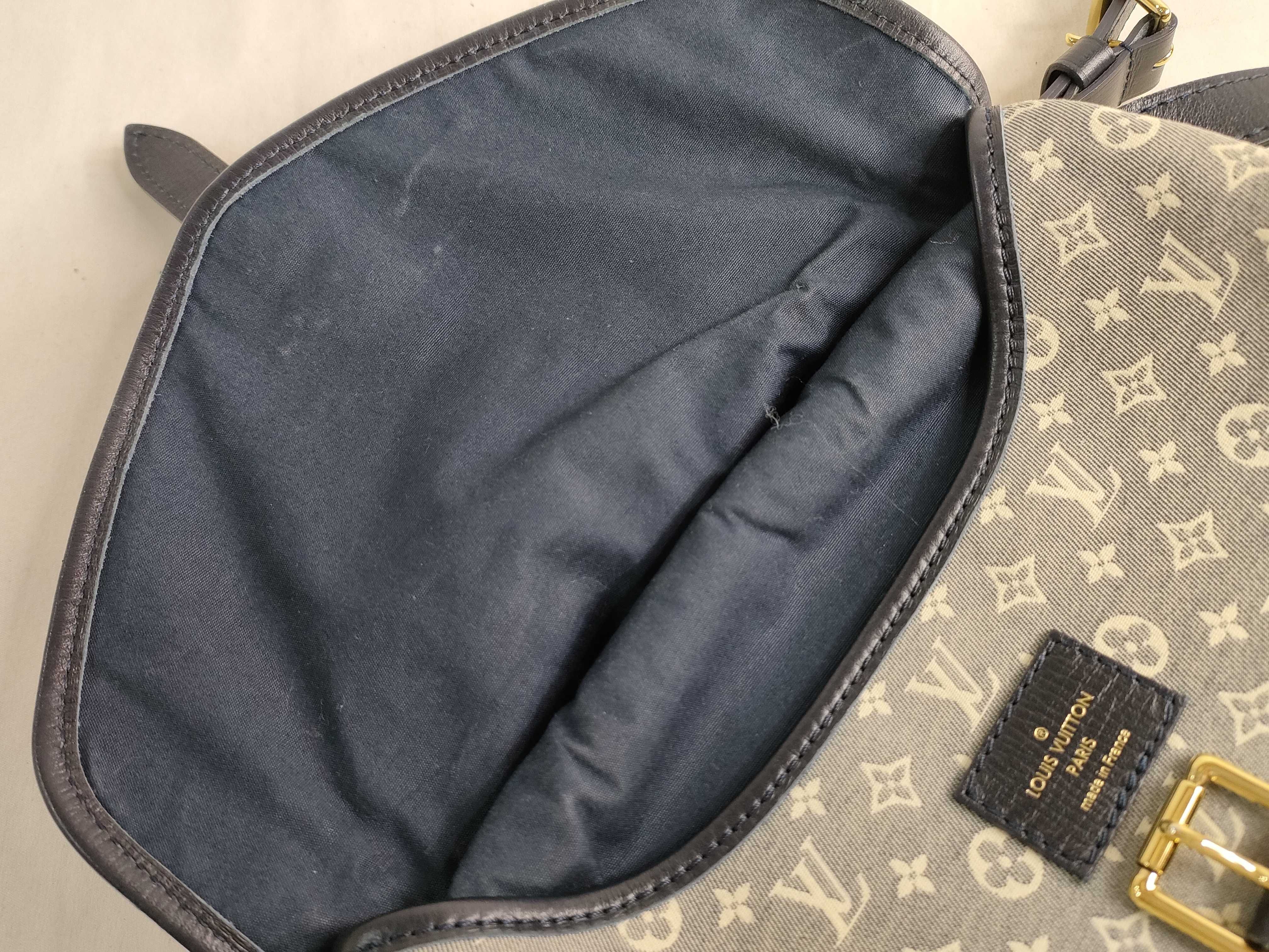 Monogram Idylle Saumur PM M40666 Shoulder Bag — view 8