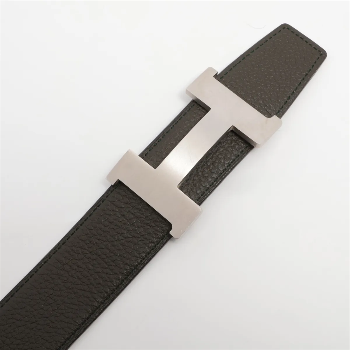 Constance H Belt Y:2020 Belt 90 Leather Green x Black Hole added Spreading — view 2