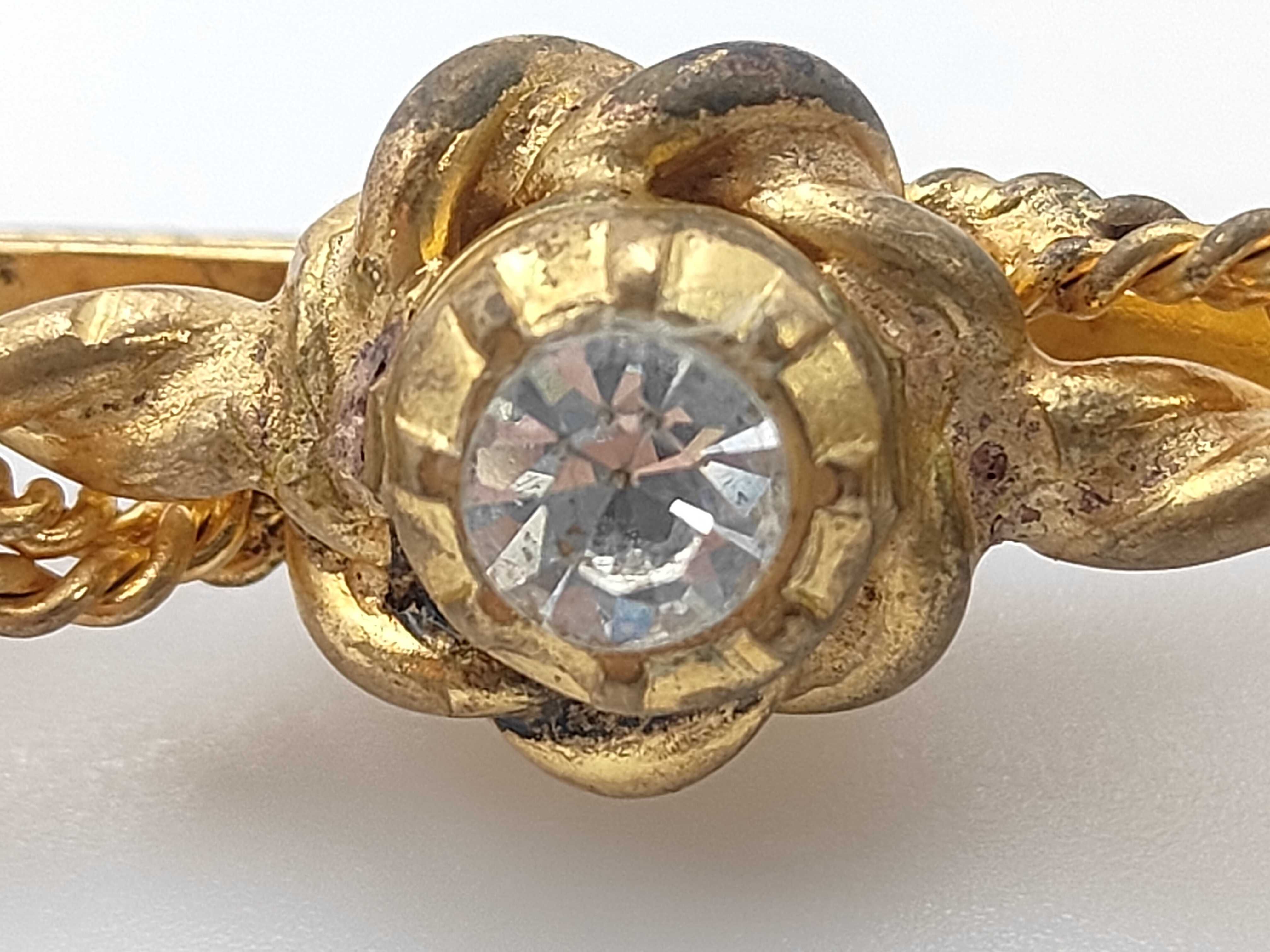 engraved chain brooch with rhinestones. — view 8