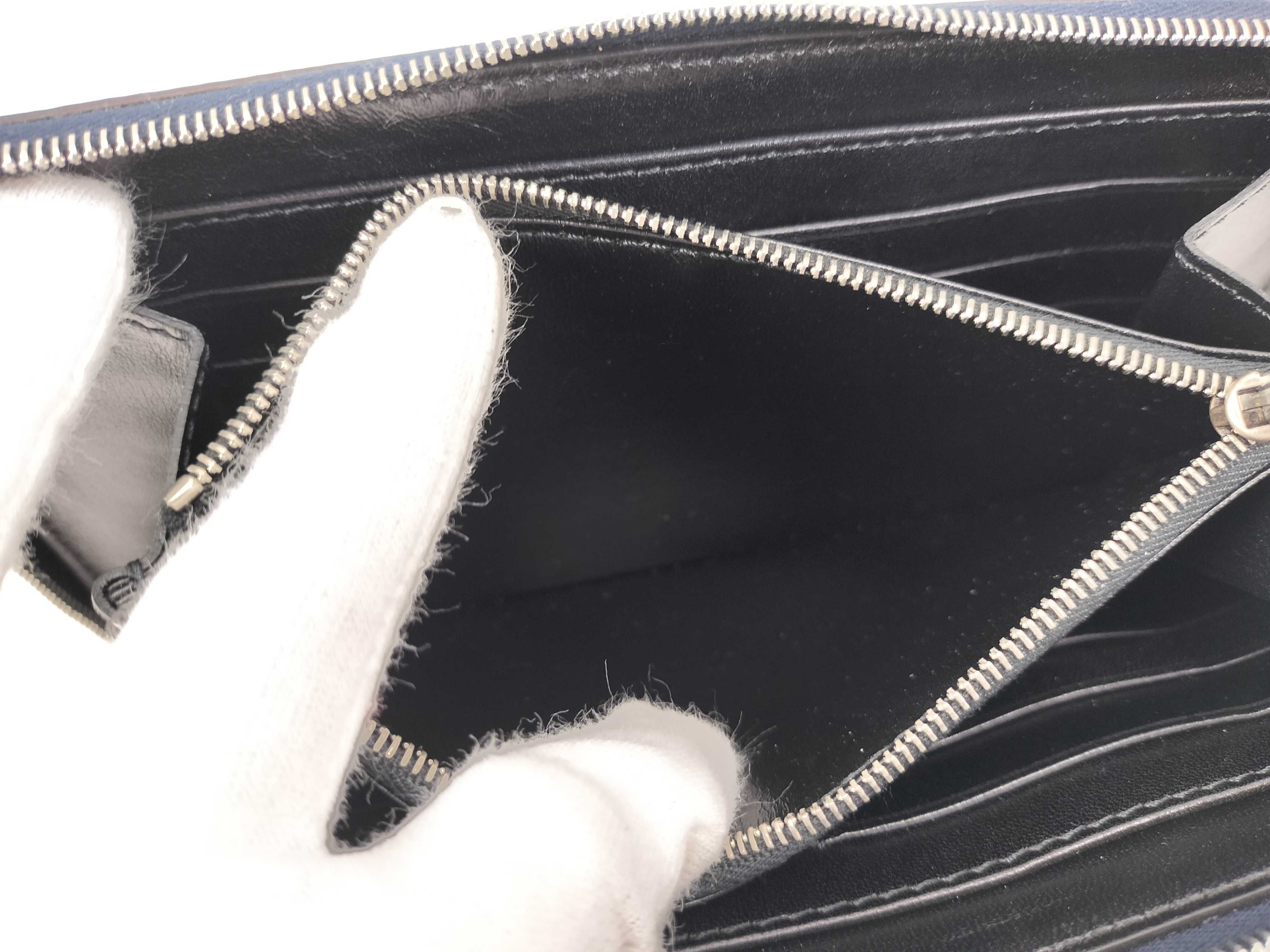 Leather Round Long Wallet — view 10