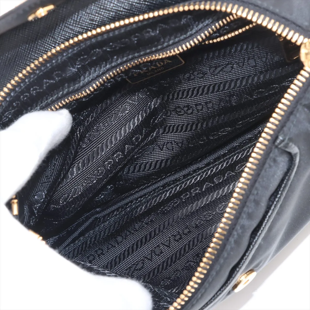 Saffiano x Tessuto Nylon x Leather Chain Shoulder Bag Black 1BH085 Bearer Guarantee — view 6