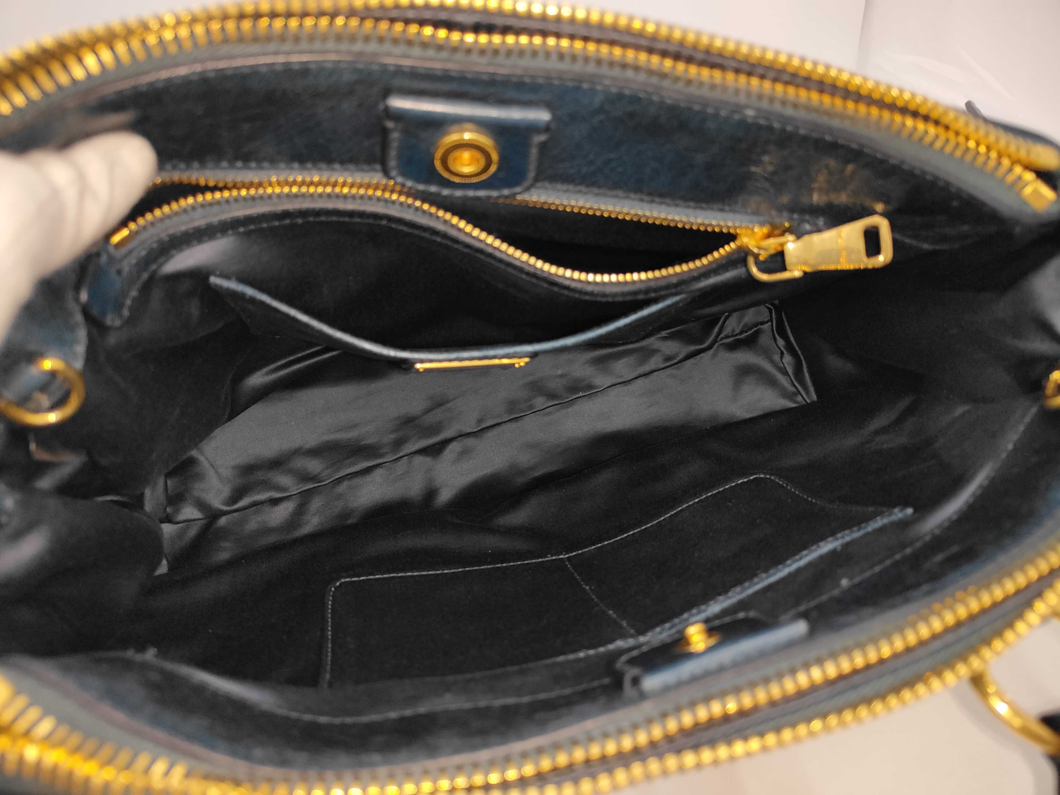 Vitello Luxe 2-Way Blue-Green Handbag with Shoulder Strap — view 9