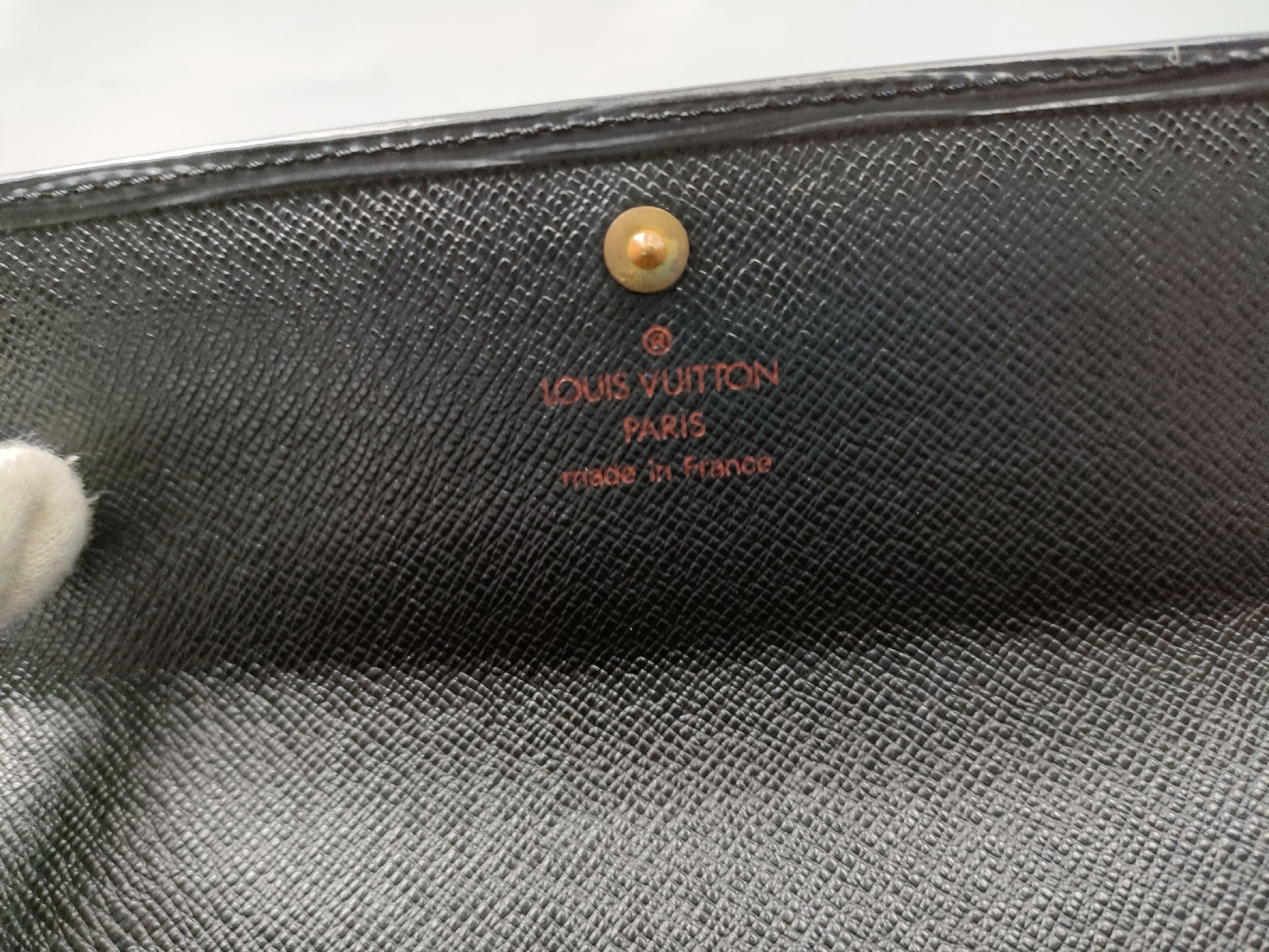 Epi Portefeuille Sarah Noir Wallet — view 10