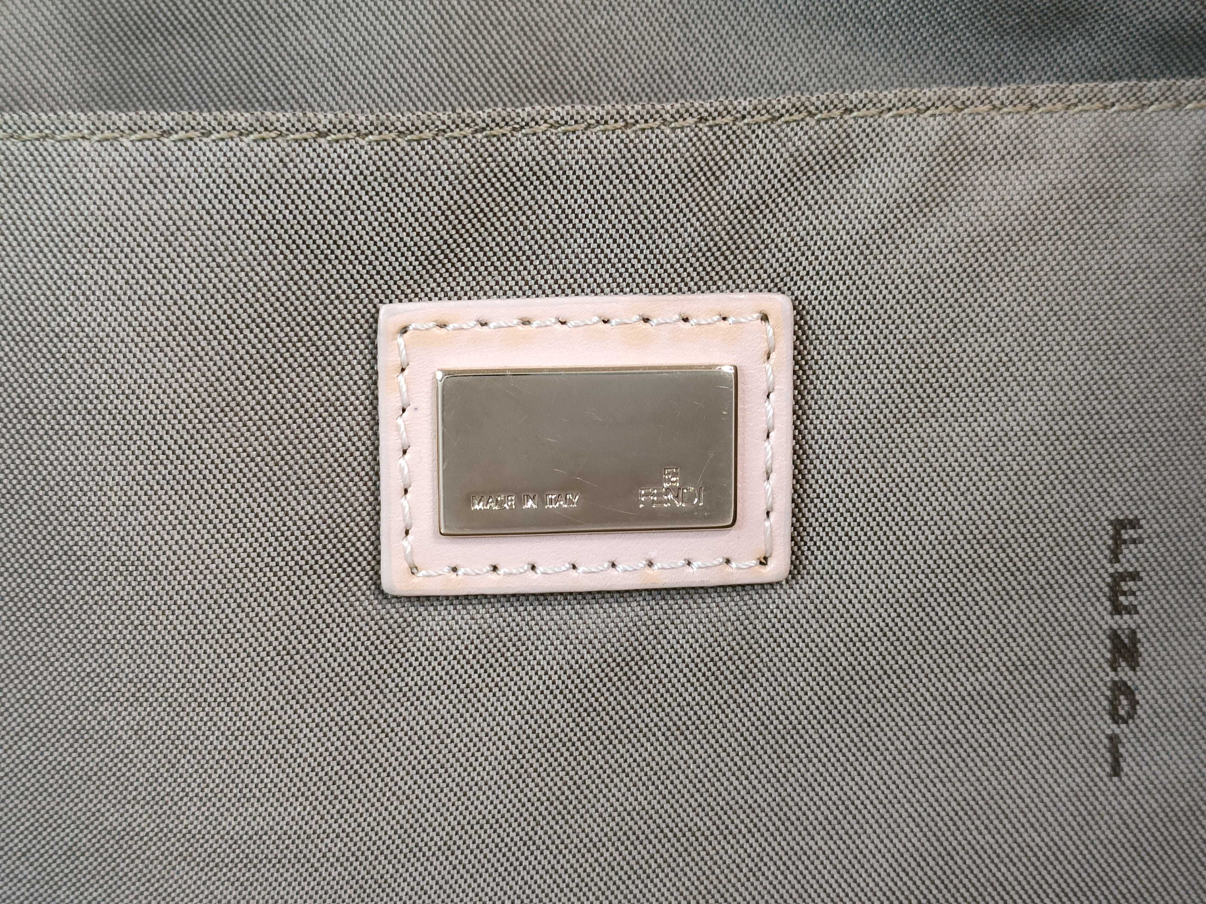Tote Bag / Beige — view 11