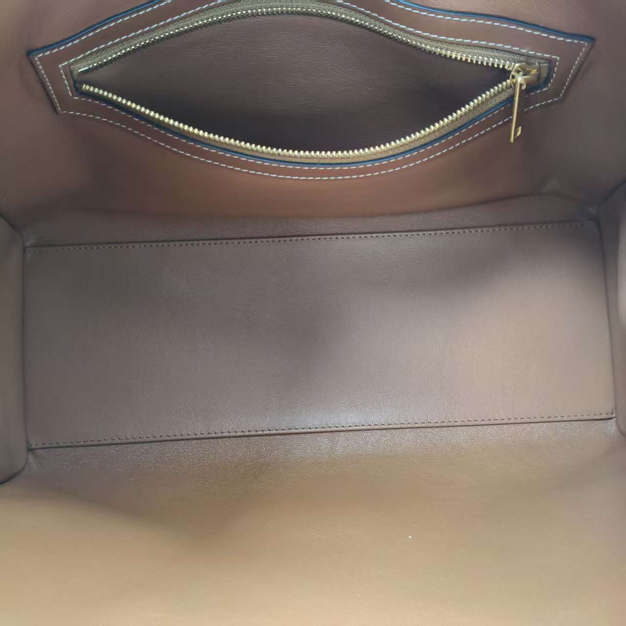 【*Shipped from: China*】CELINE Leather Handbag — view 8