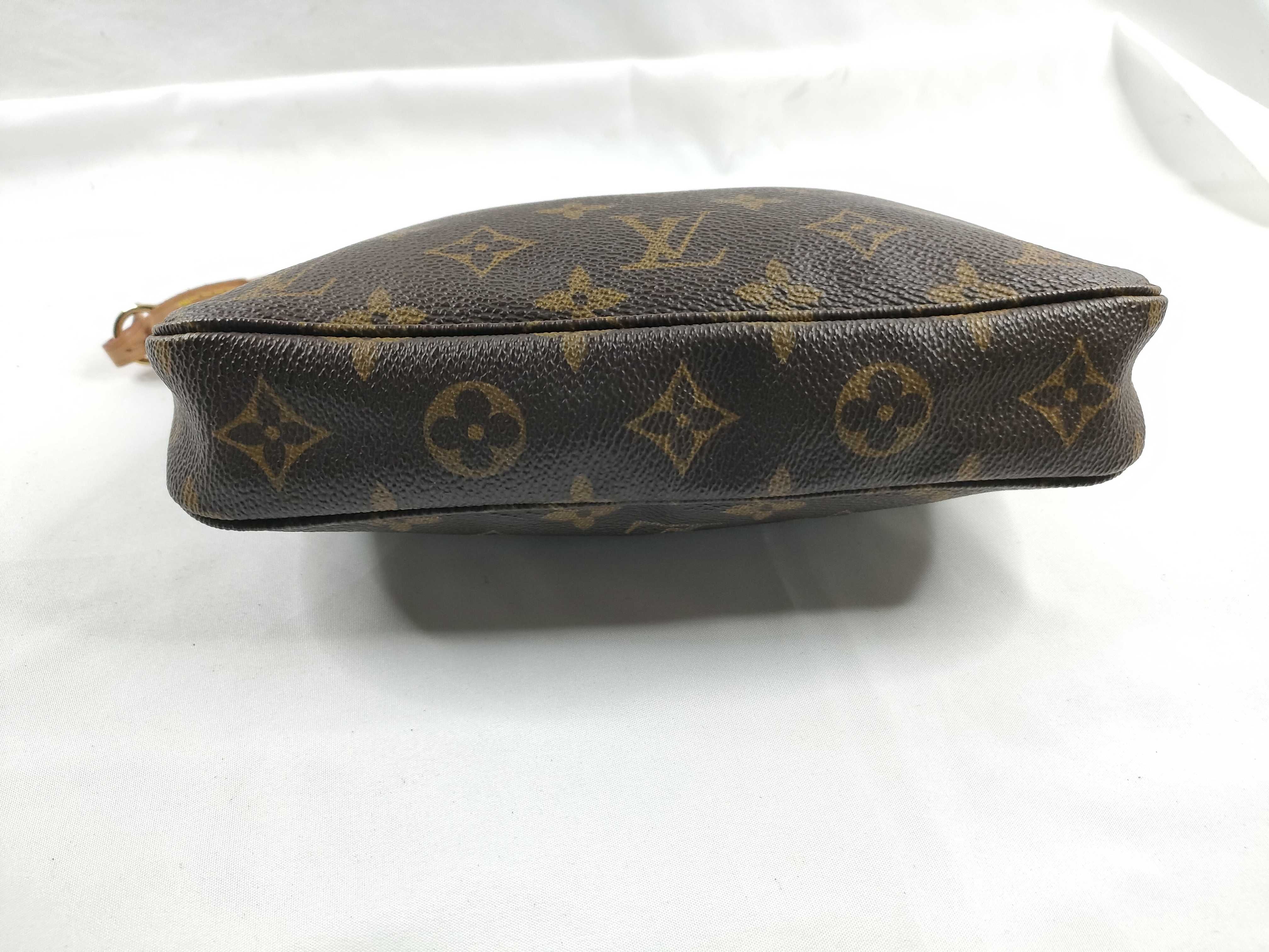 Monogram Louis Vuitton Handbag — view 4