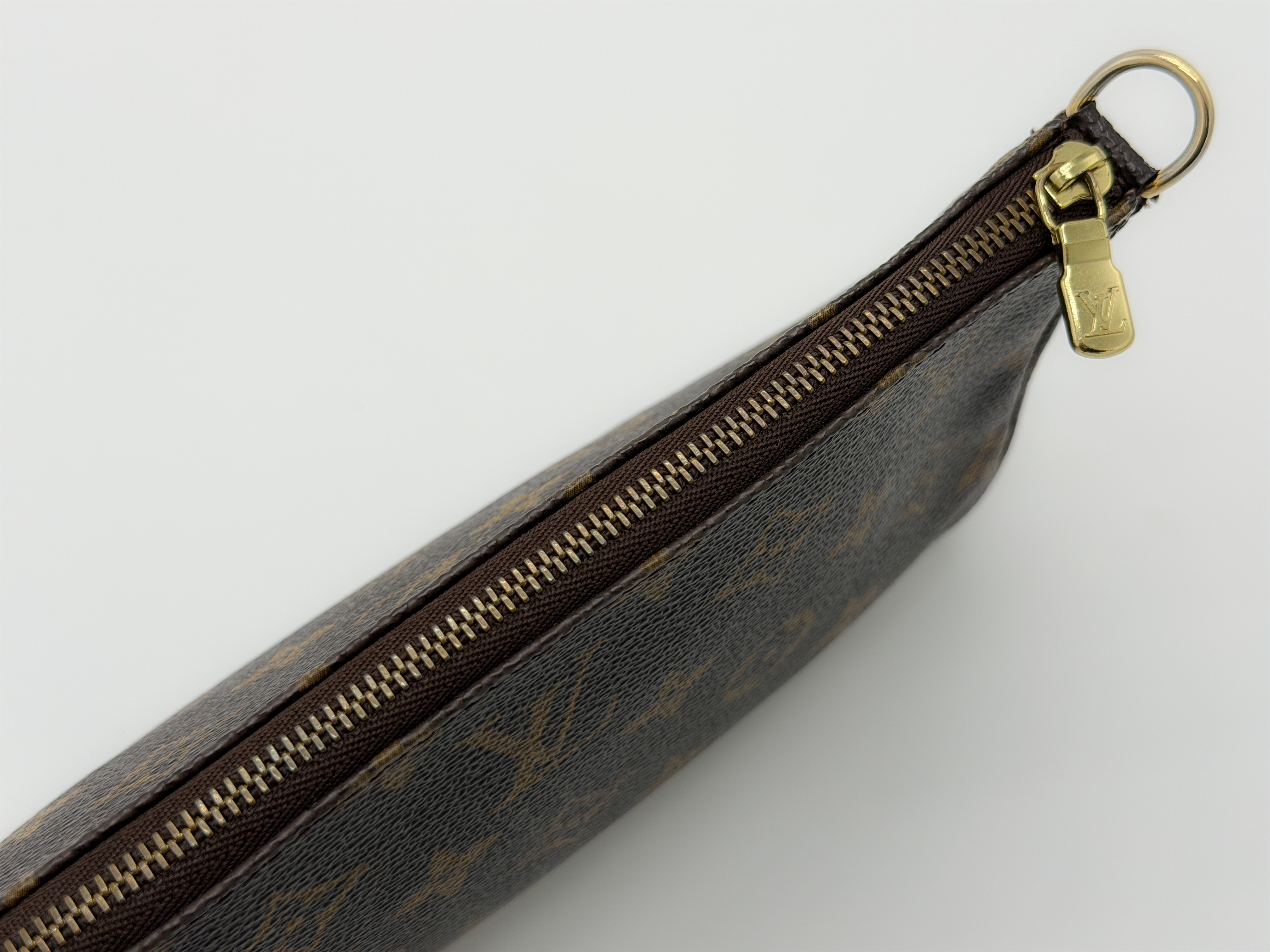 Monogram M40712 Pochette Accessoires with Long Strap VI0919 Pouch — view 5