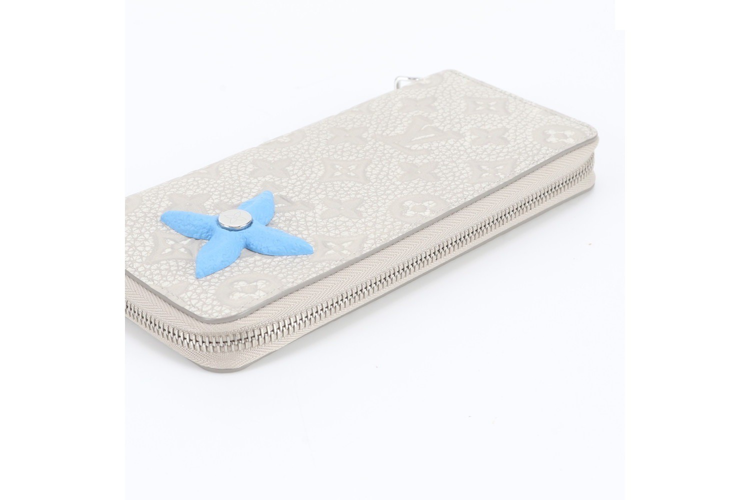 Taurillon Climbing Zippy Wallet Vertical M81573 — view 3