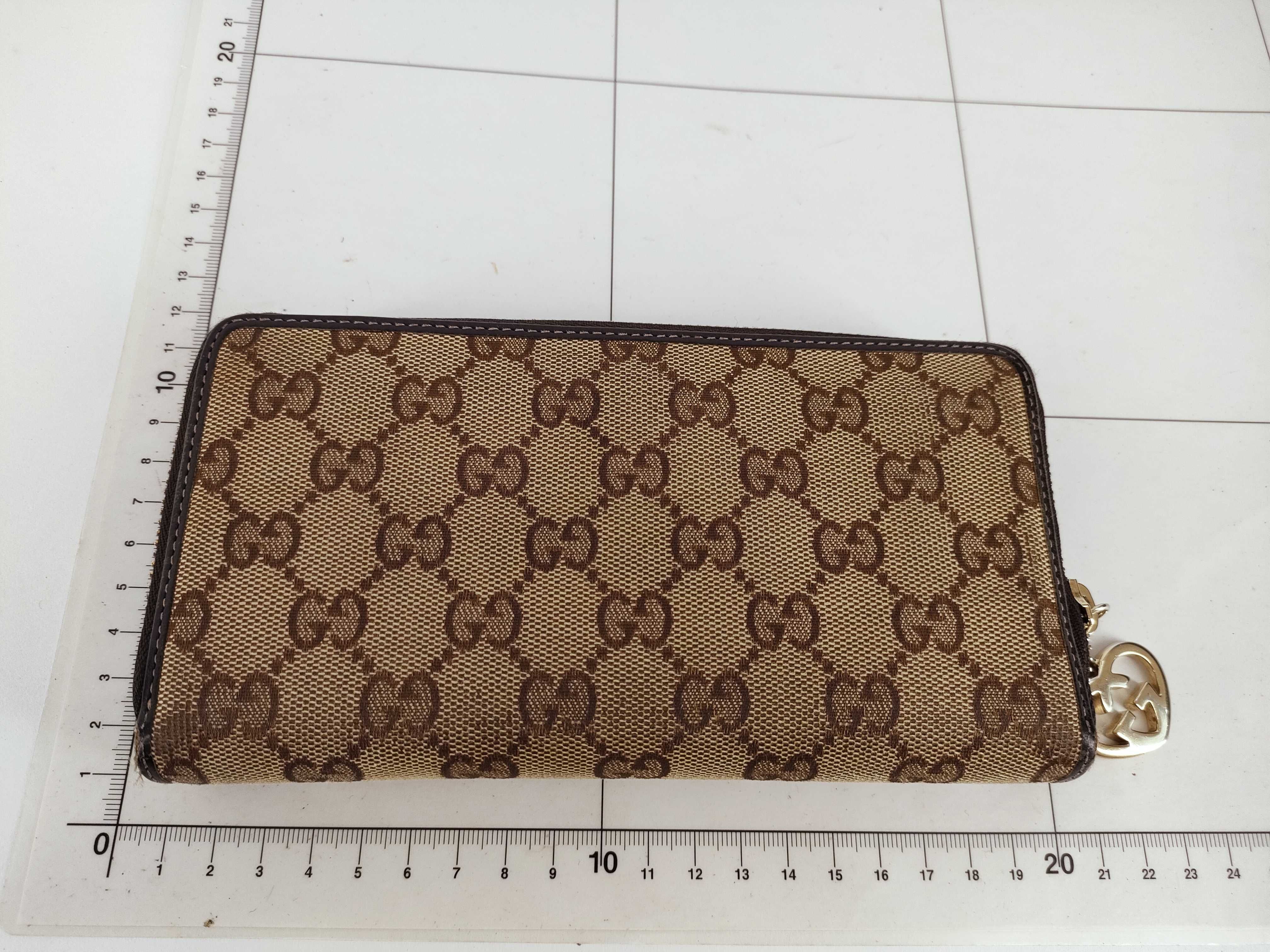 GG Canvas Long Wallet, Round Zipper Wallet — view 2