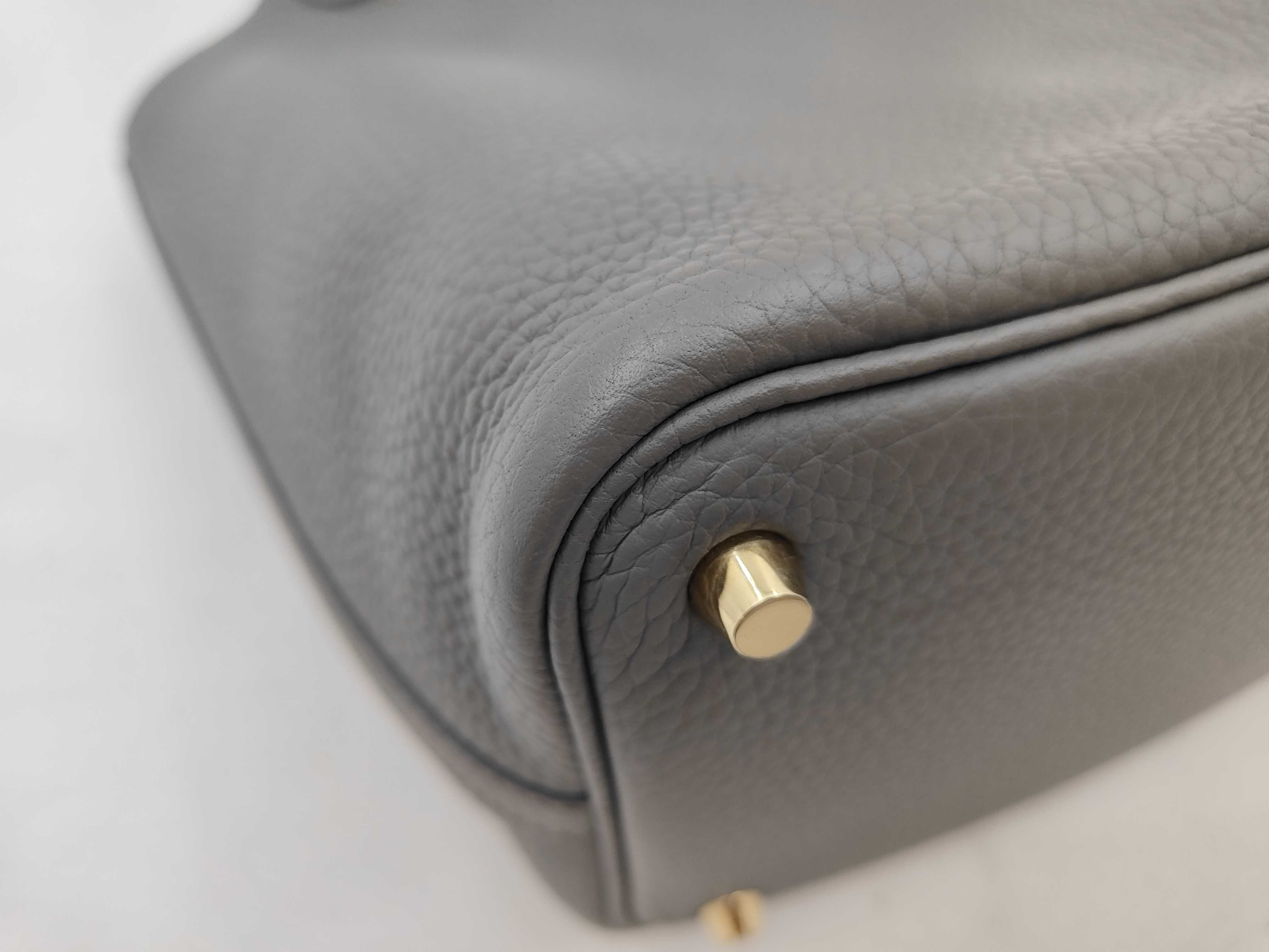 Picotin Lock 18 PM, Taurillon Clemence leather, Grimayer finish, gold hardware, U: 2022 model, handbag — view 6