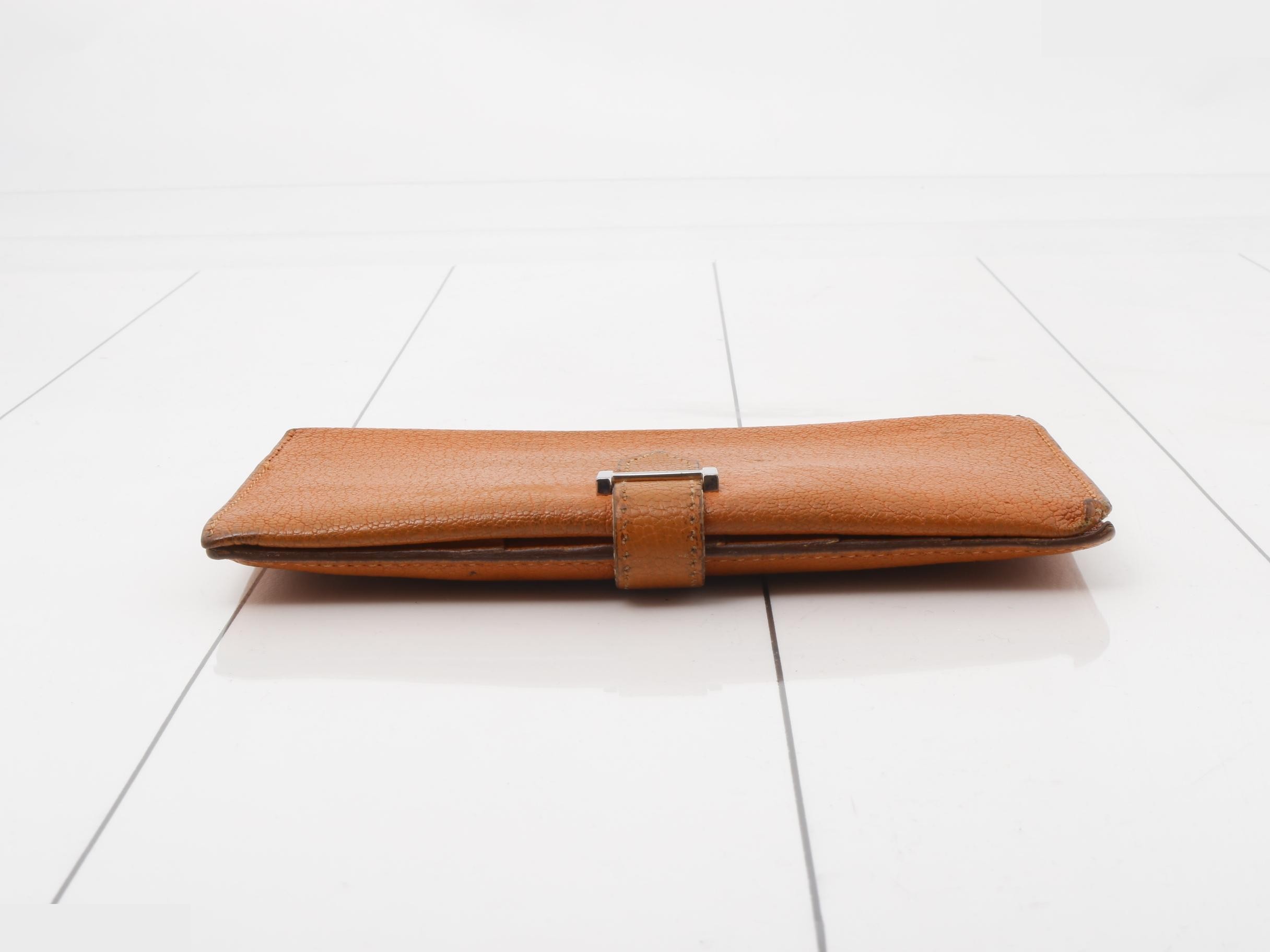 Bearn HERMES wallet H stamp — view 3