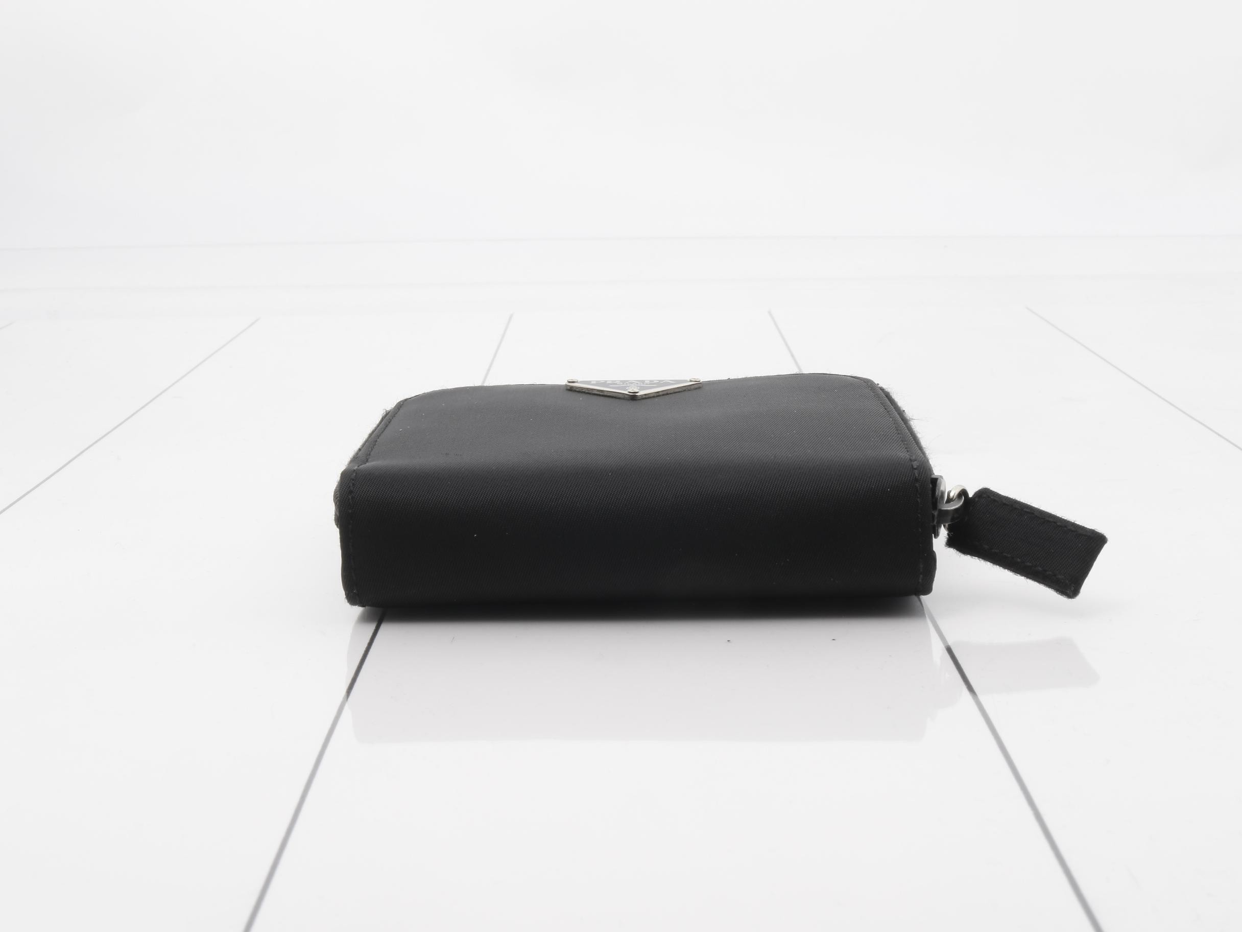 Other lines: Bags and Wallets — view 3