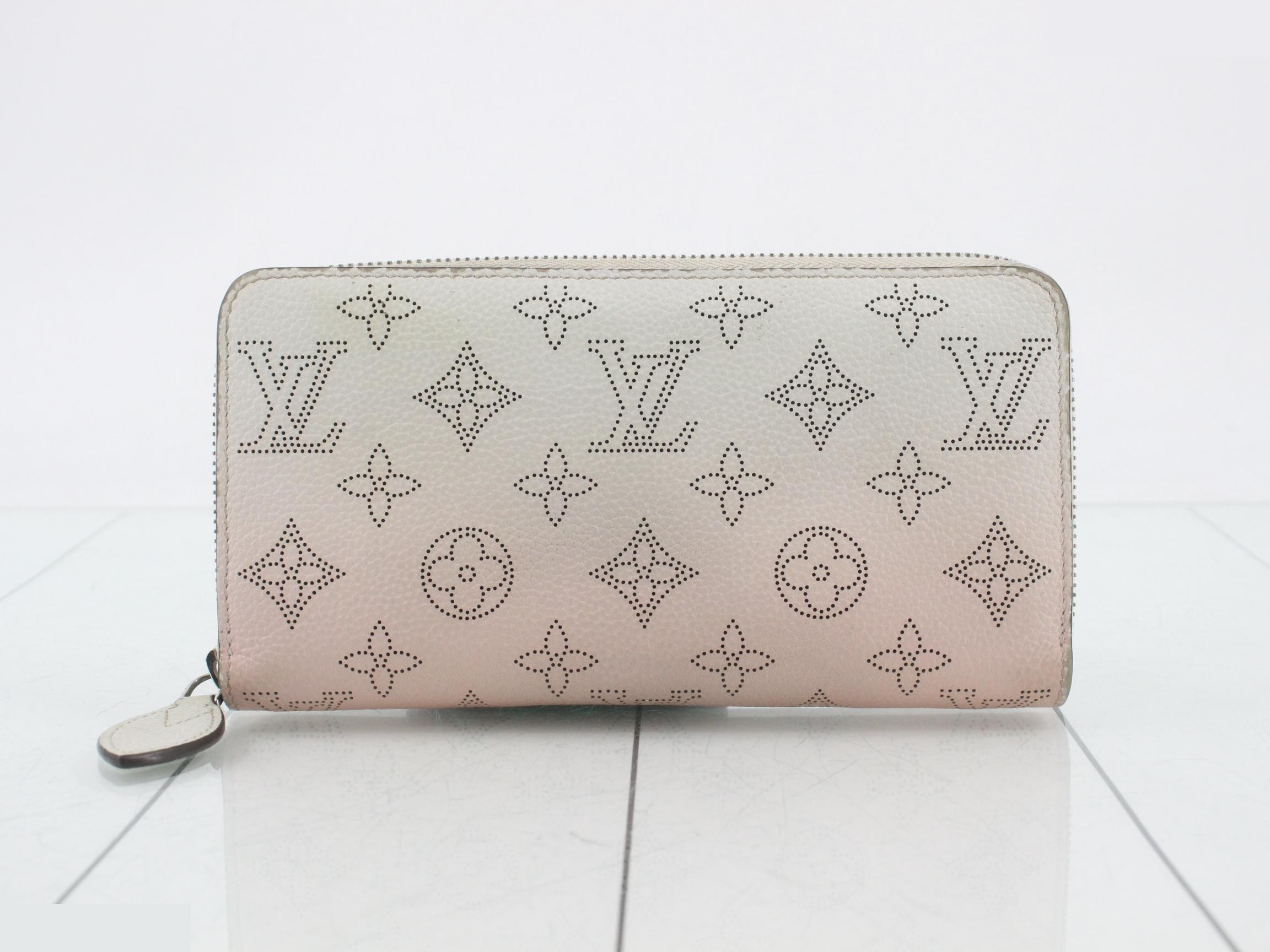 Zippy Wallet Mahina Pink Gradient