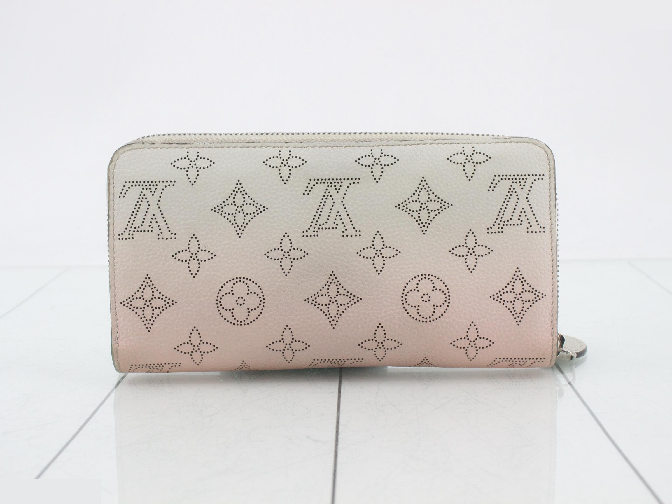 Zippy Wallet Mahina Pink Gradient — view 2