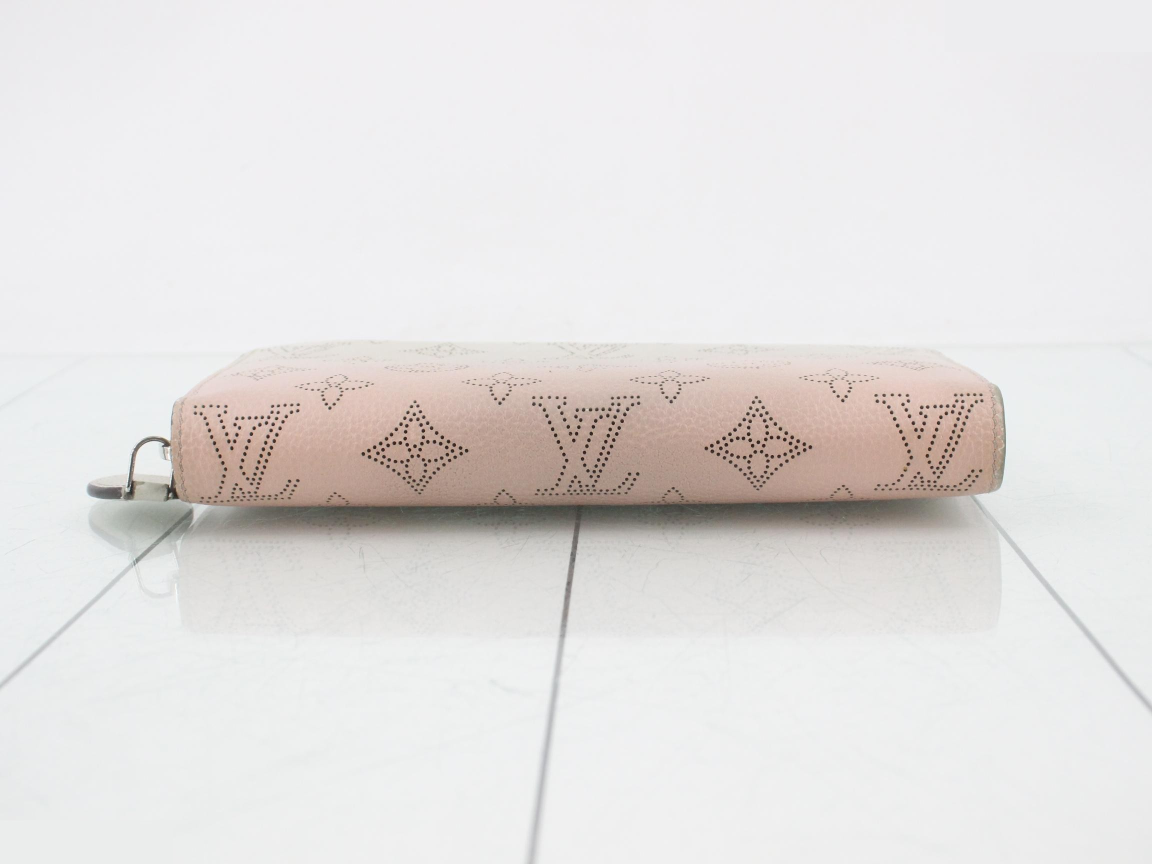 Zippy Wallet Mahina Pink Gradient — view 3