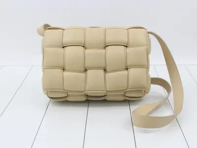 Other lines: Bags and shoulder bags