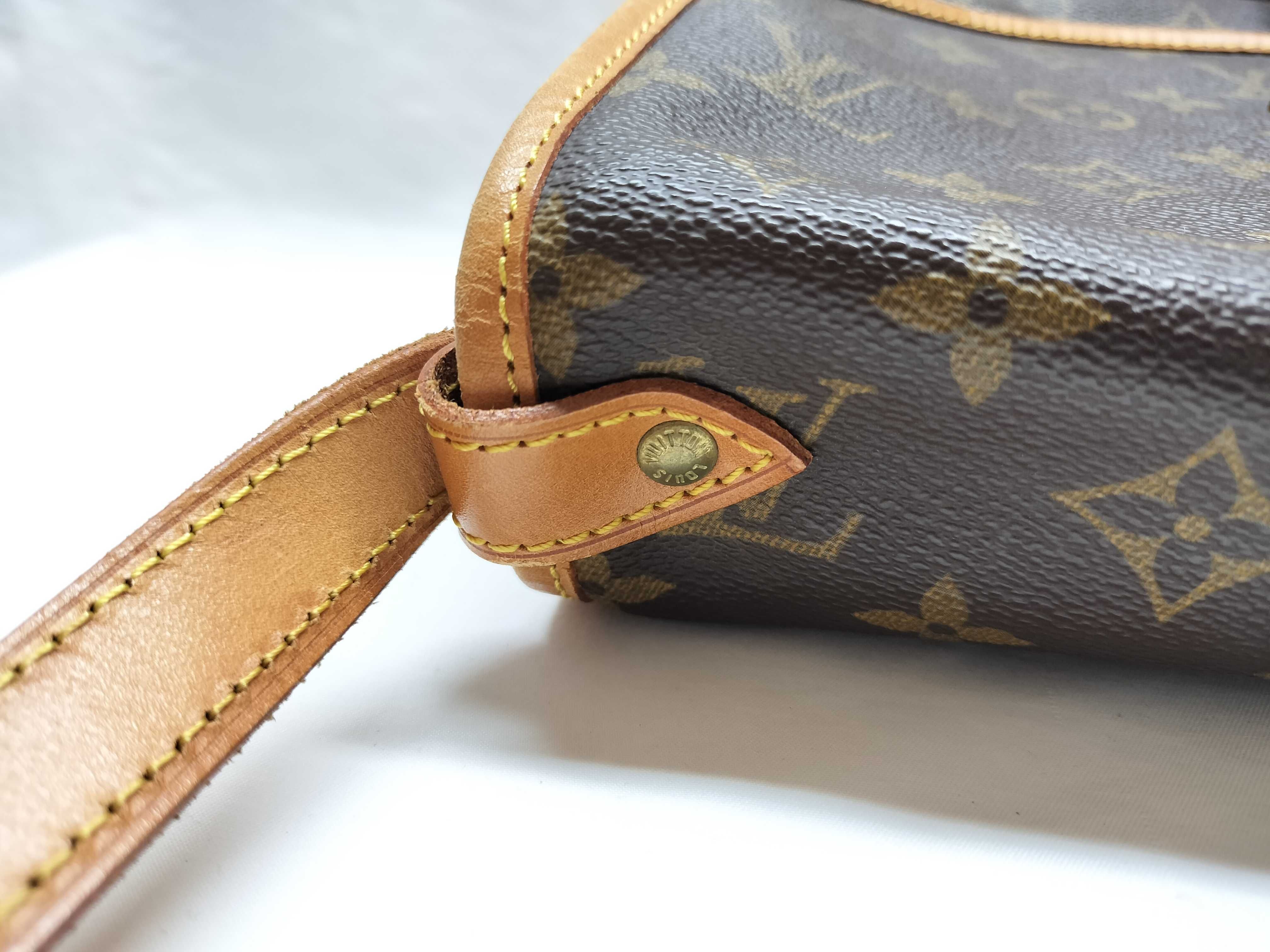 Monogram Saumur 30 M42256 AR8903 Shoulder Bag — view 14