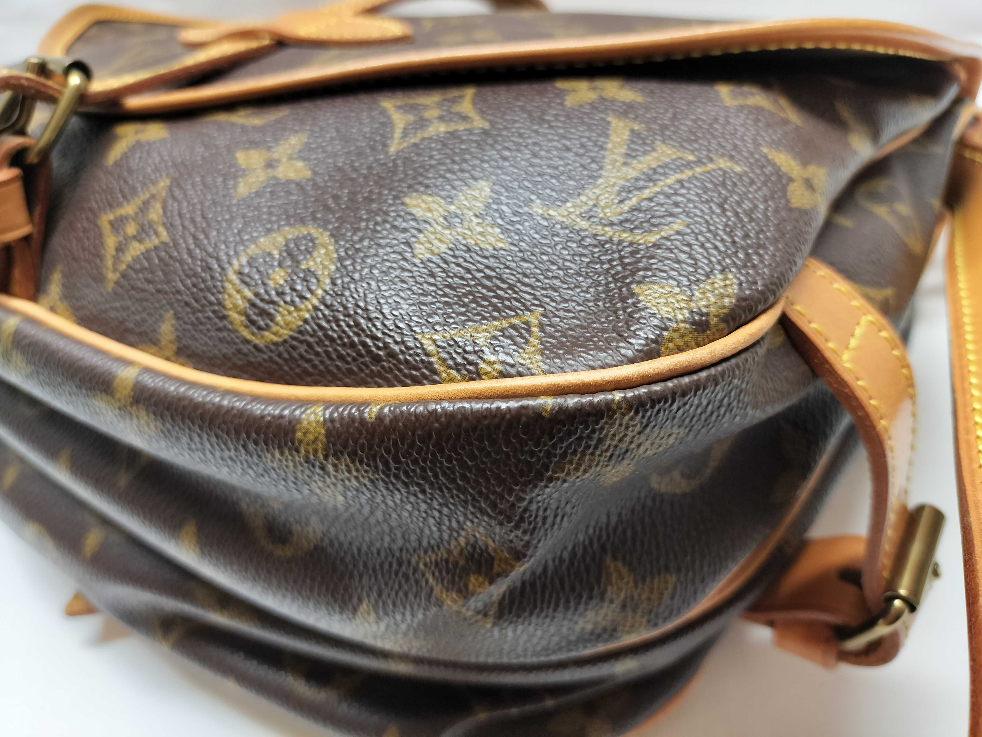 Monogram Saumur 30 M42256 AR8903 Shoulder Bag — view 4