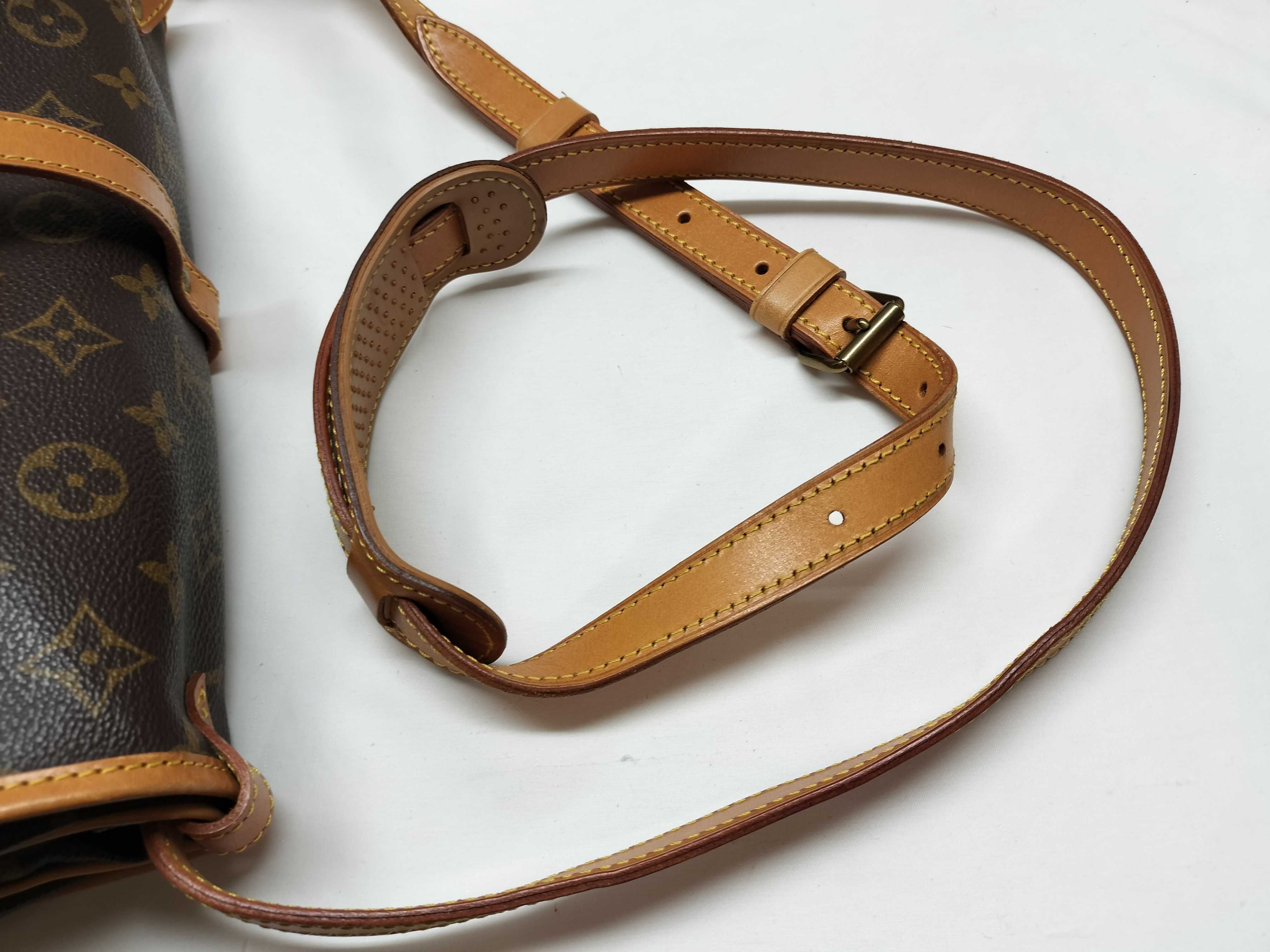 Monogram Saumur 30 M42256 AR8903 Shoulder Bag — view 5