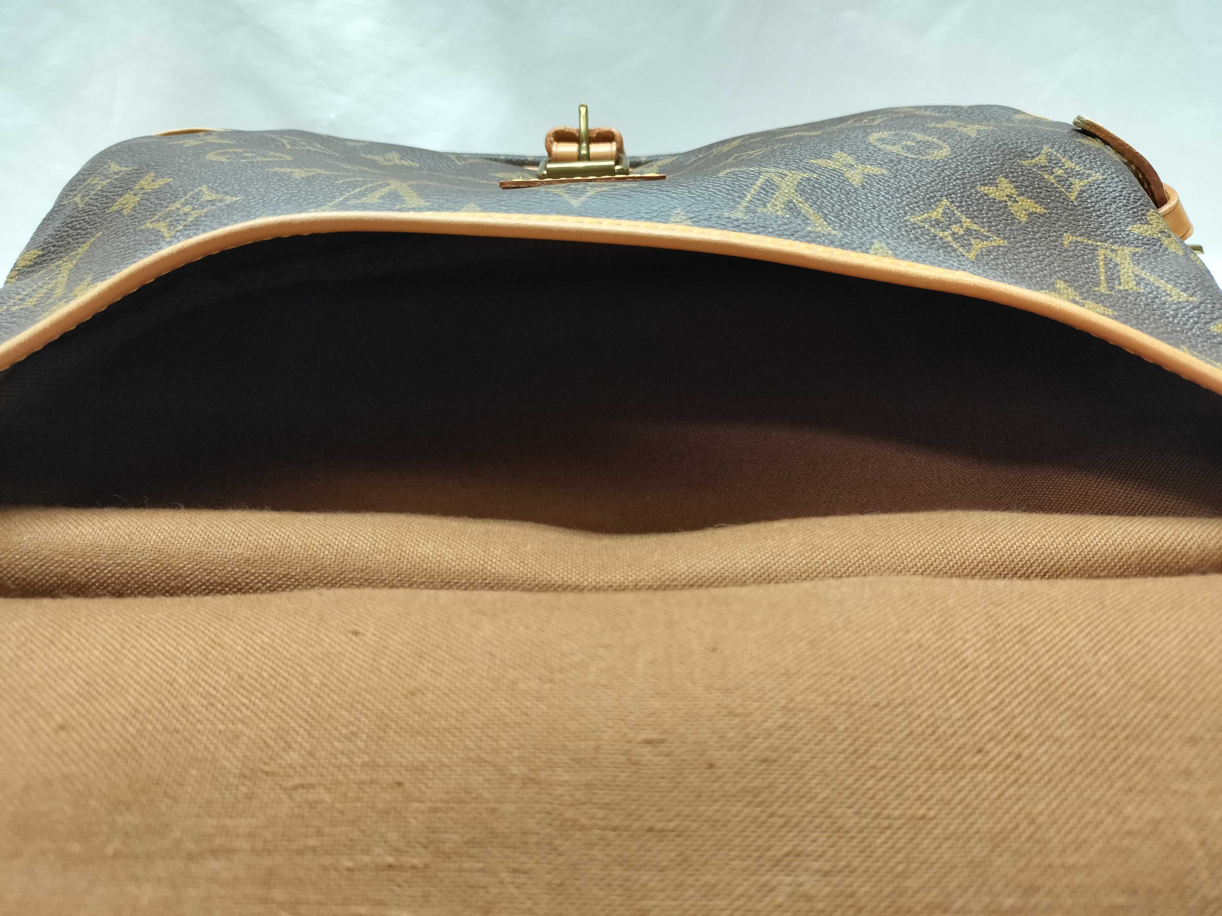 Monogram Saumur 30 M42256 AR8903 Shoulder Bag — view 8