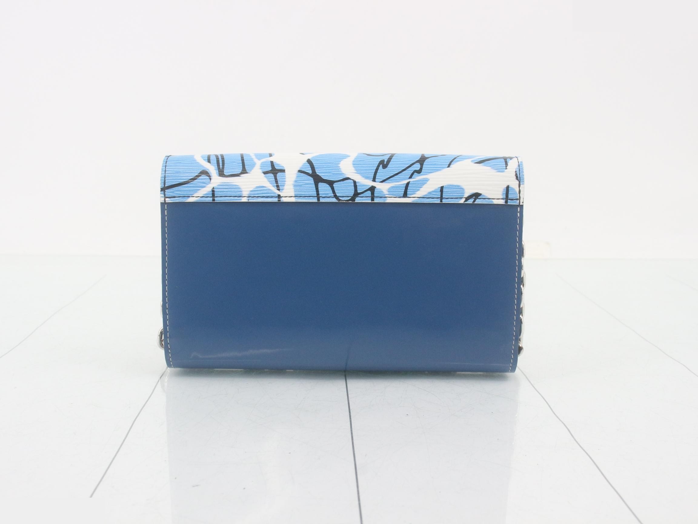 Epi Portefeuille Twist Aqua Pattern Print Chain Shoulder Bag — view 2