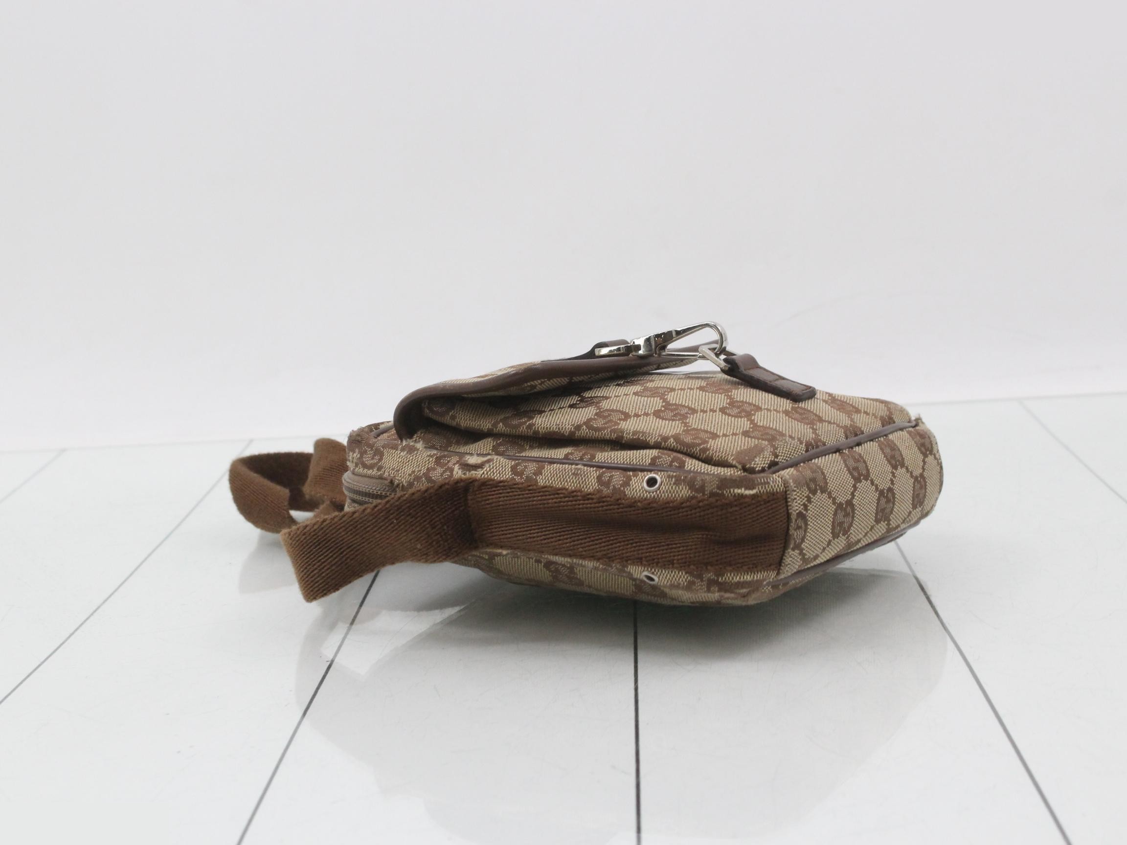 GG Canvas Shoulder Bag 90470 — view 5