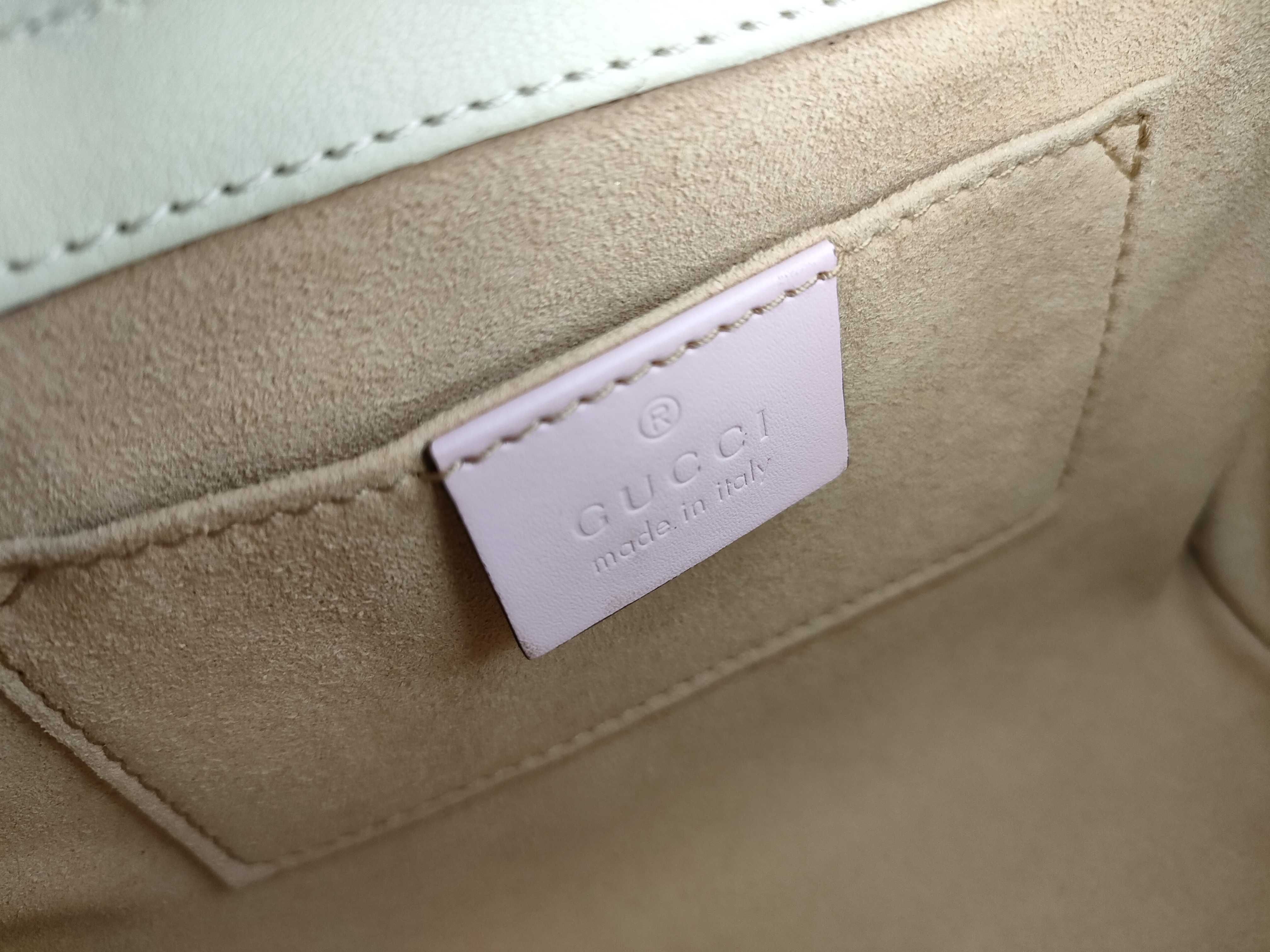 GG Gucci Padlock Shoulder Bag — view 11