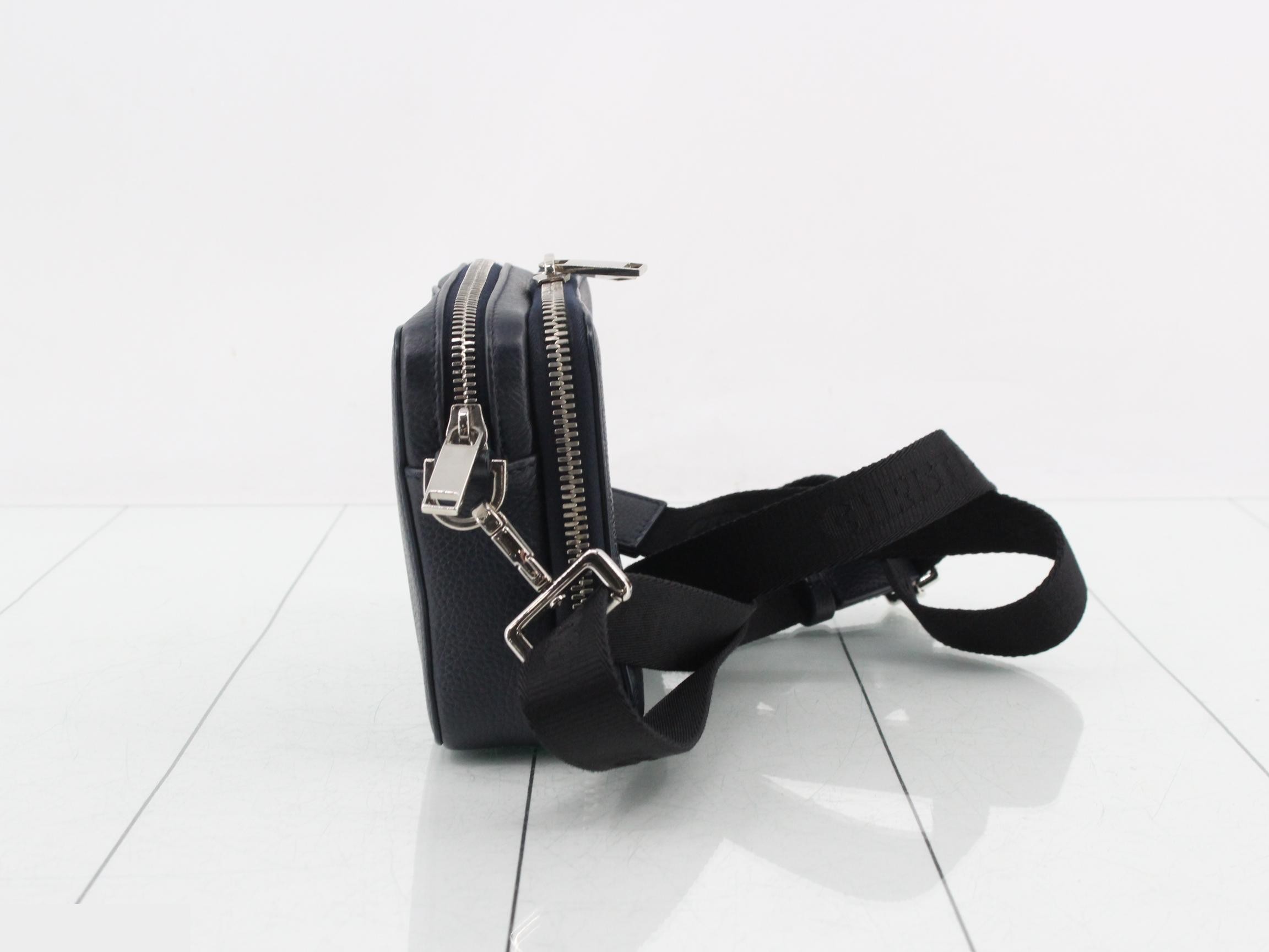 Shoulder bag — view 4