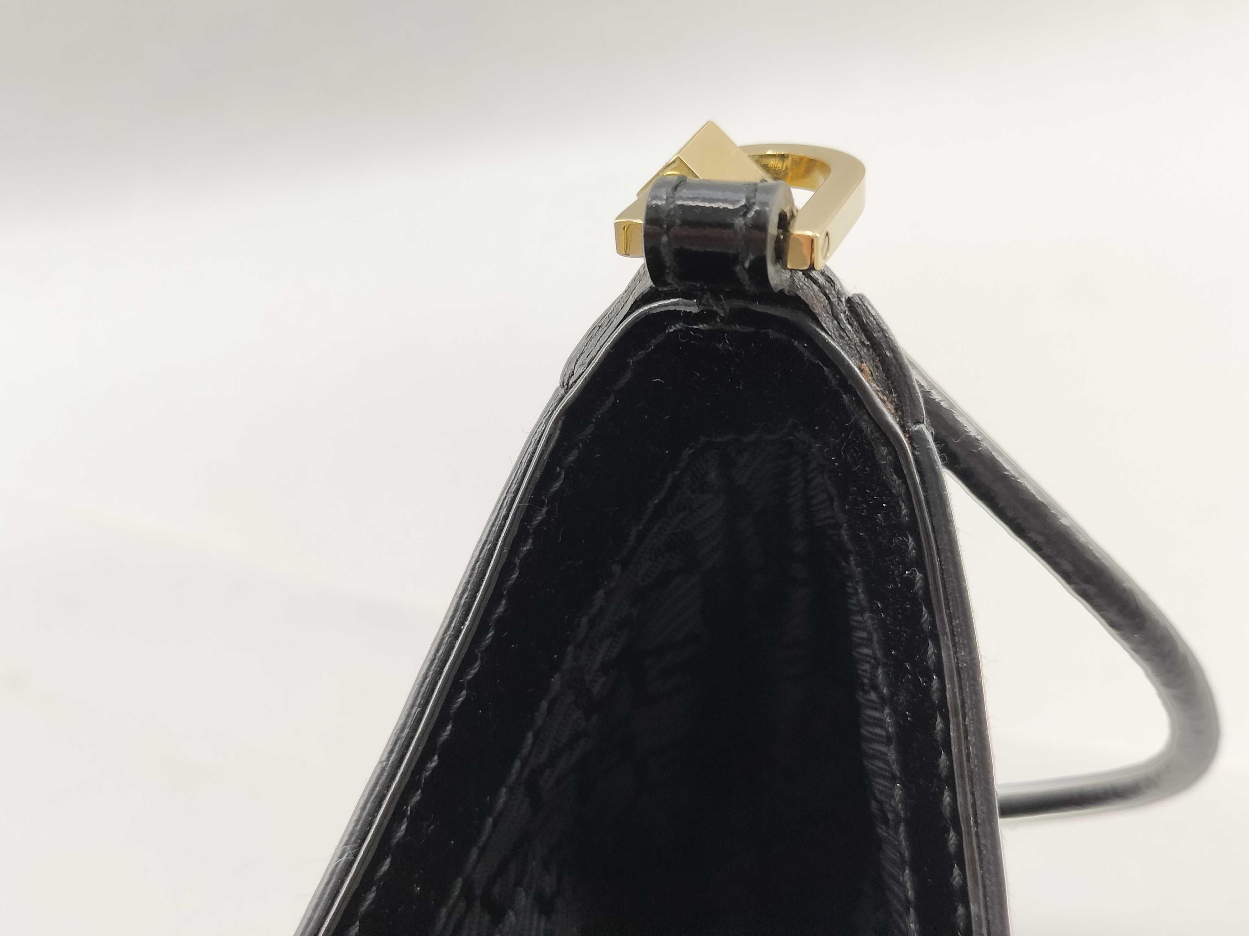 handbag, G logo, patent leather, black shoulder bag — view 11