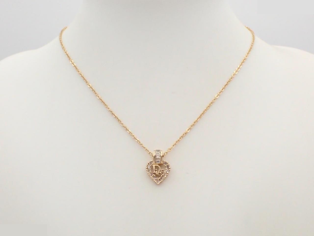 Other lines: Precious metal necklaces and pendants, chain approximately 42cm. — view 3