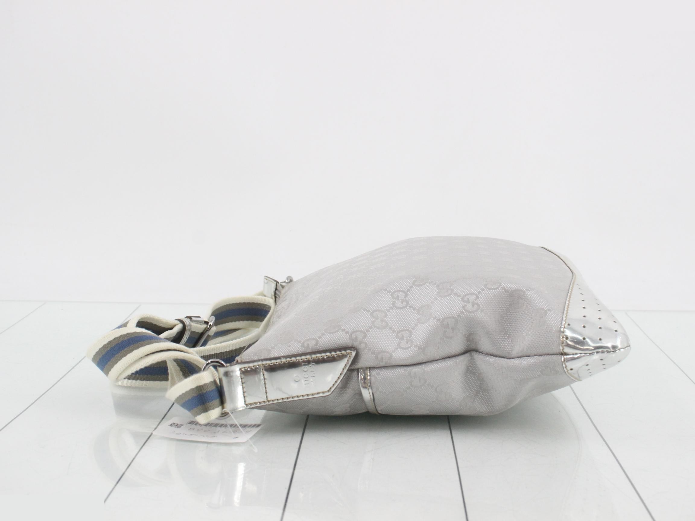 Shoulder bag — view 4