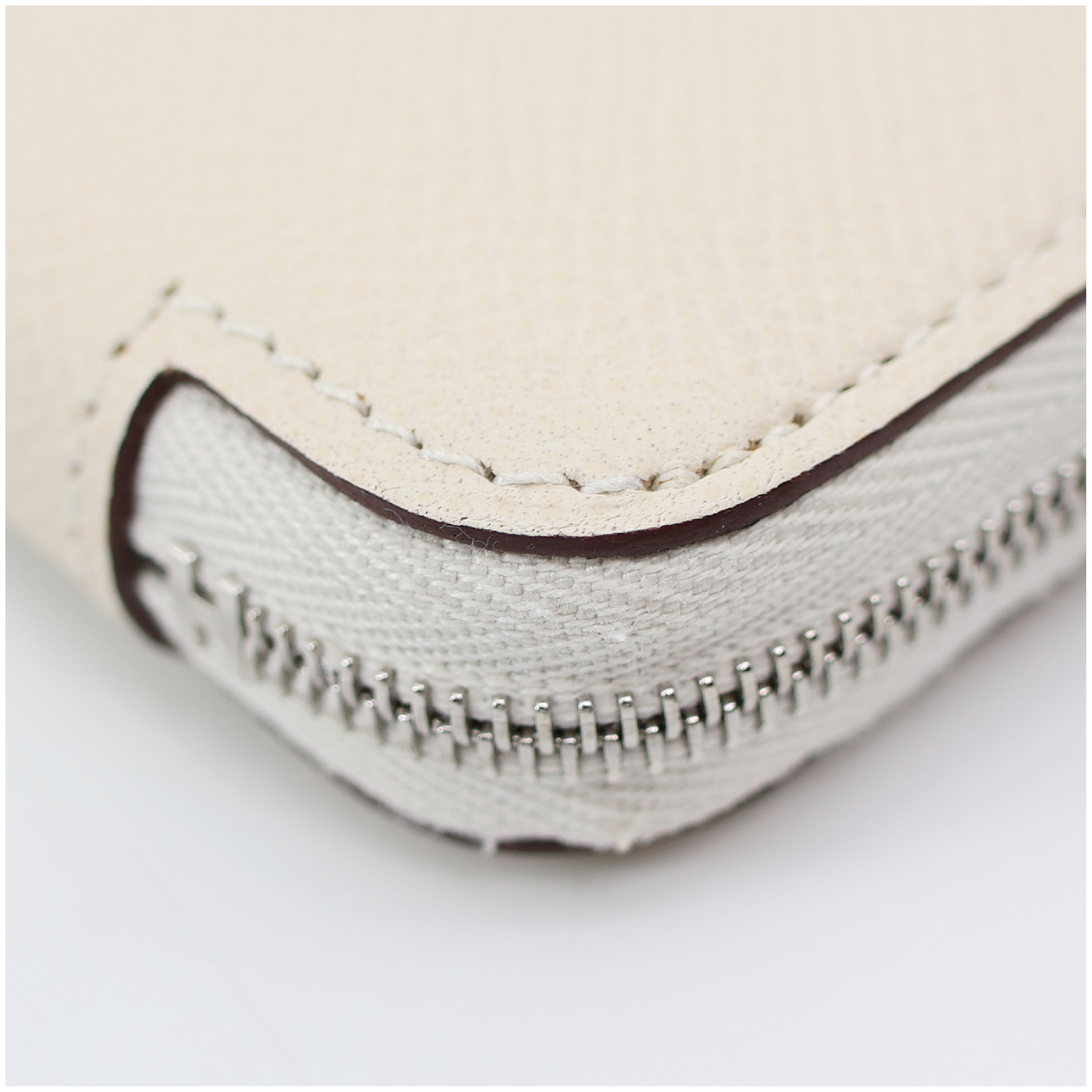 Azap Silk In Compact Nata Veau Epsom Leather Wallet, U Stamp, Box Included. — view 12
