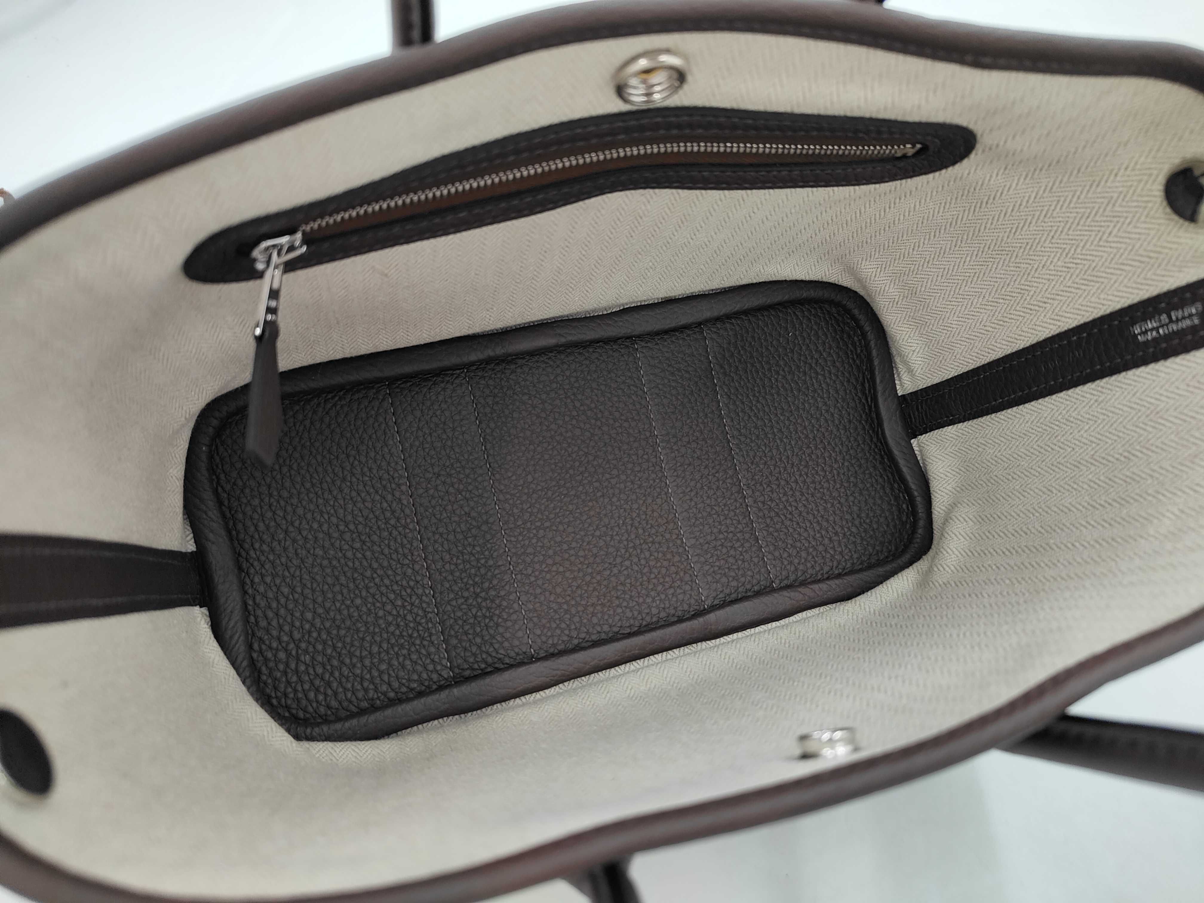 Neo Garden 23 Negonda Chocolate Silver Hardware G Stamp Handbag — view 8