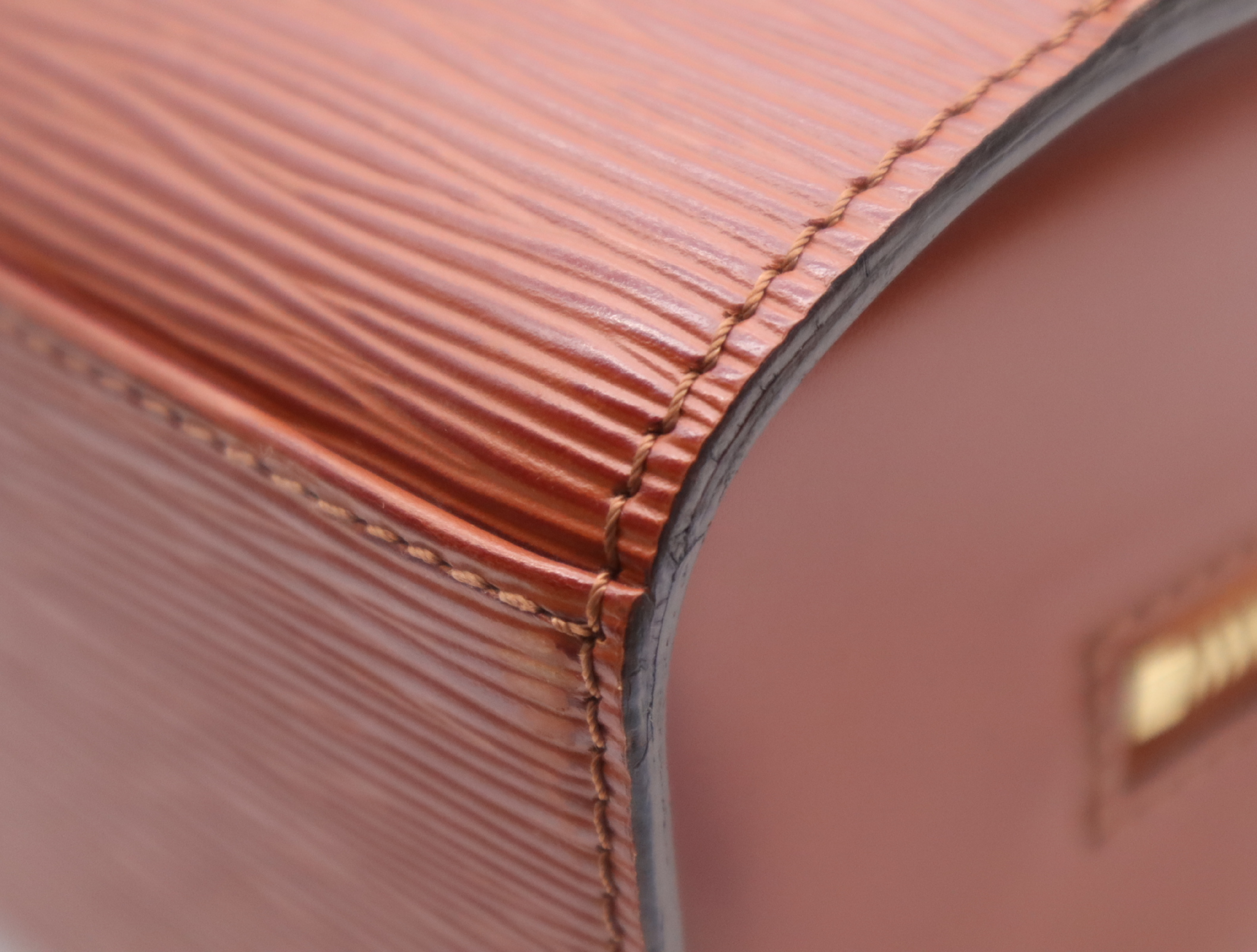 M52053 Epi Pont Neuf Kenya Brown Handbag — view 7