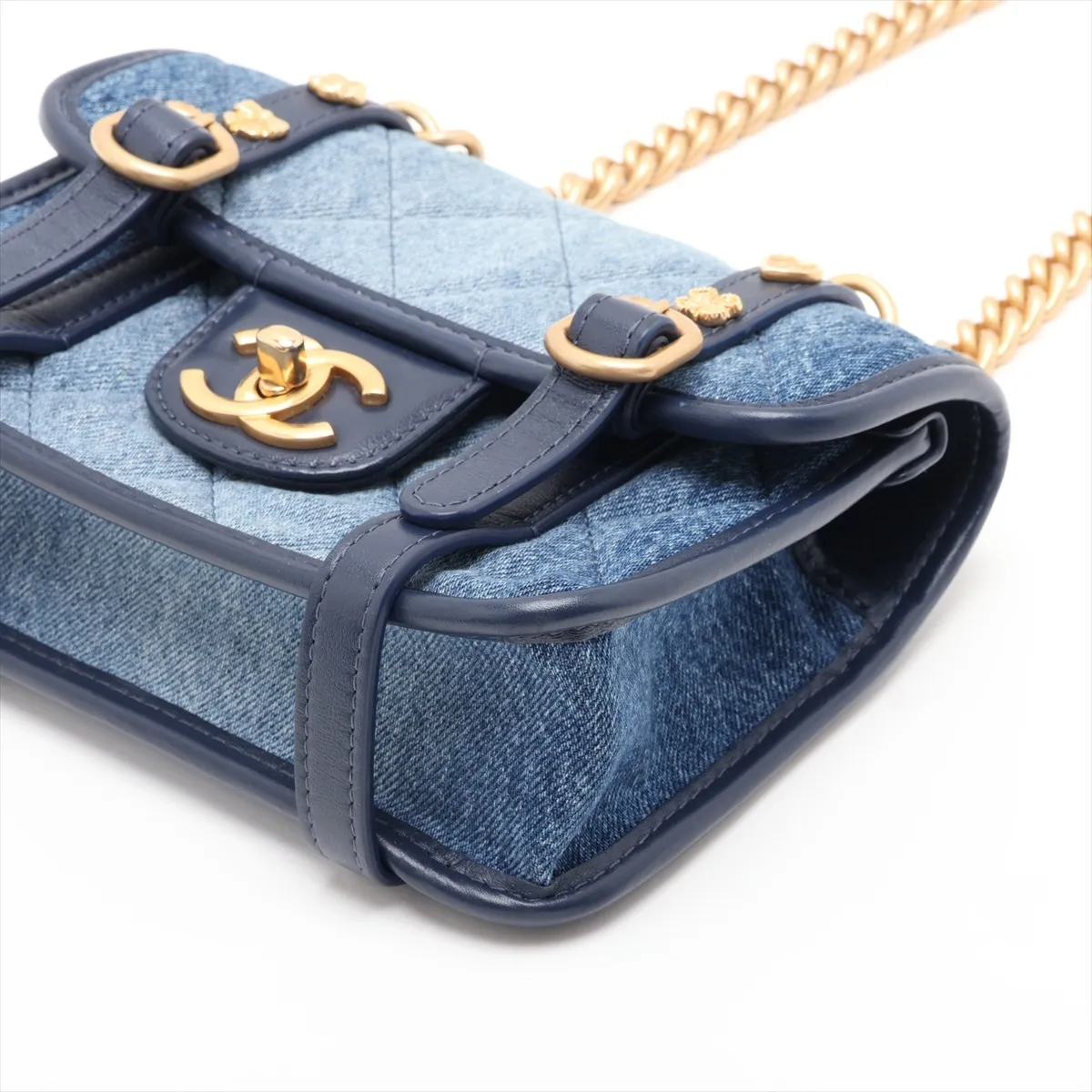 [Individually packaged] Chanel Mini Matelassé Denim Chain Shoulder Bag, Blue x Navy, Gold Hardware, H35GNH44, Random Plate — view 3