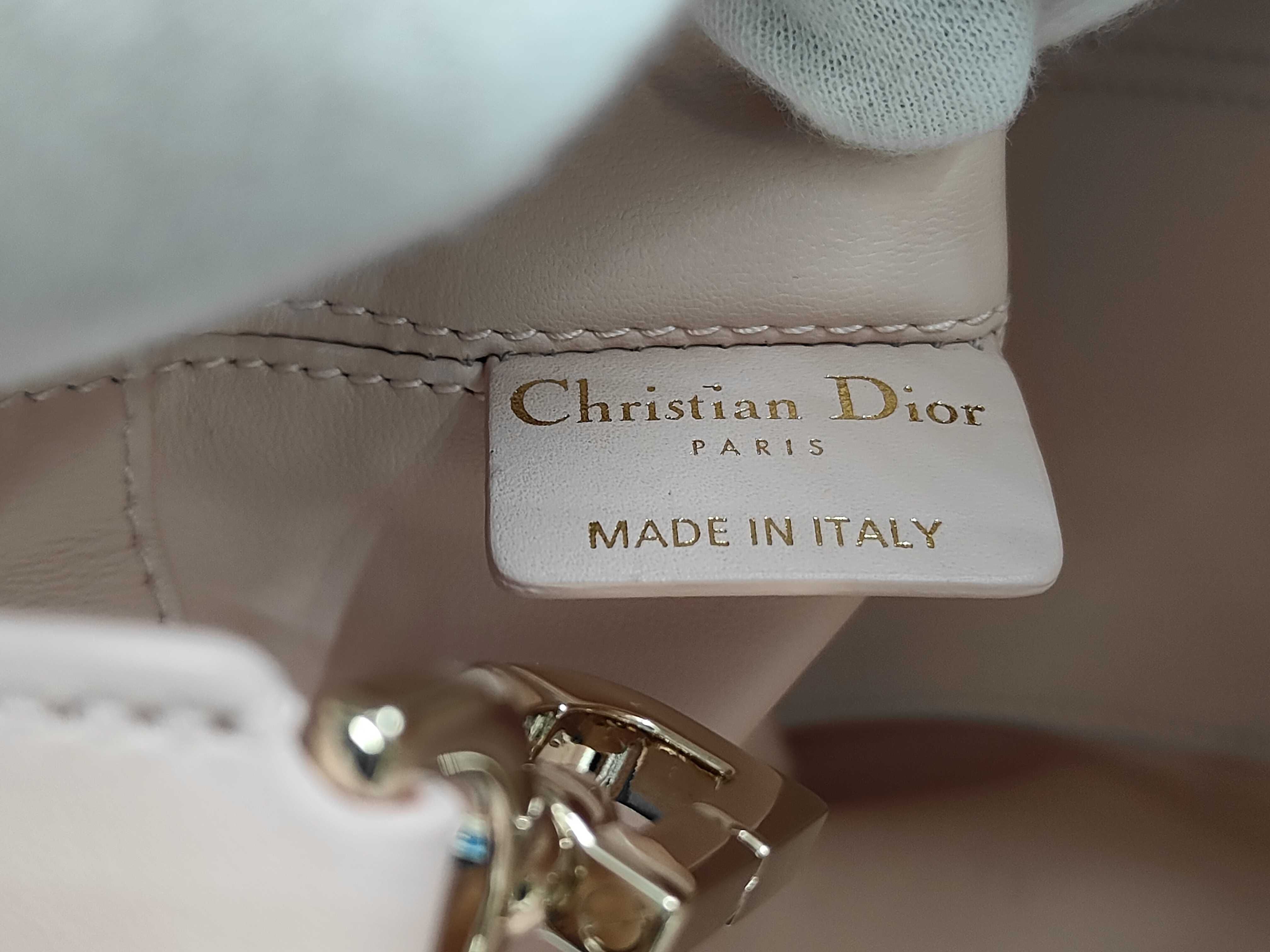 Toujours Medium Handbag — view 11