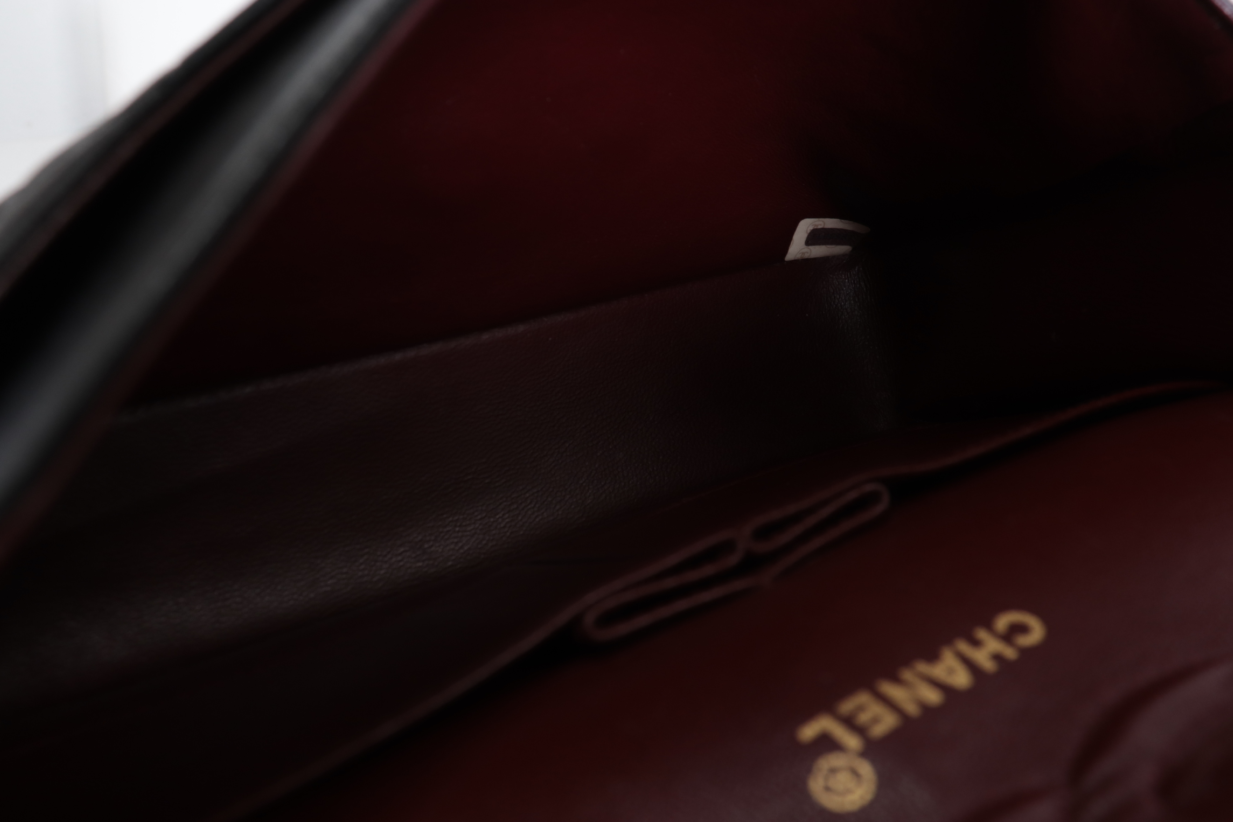 W-flap 25 Lambskin Shoulder Bag (Serial No. 1) — view 8