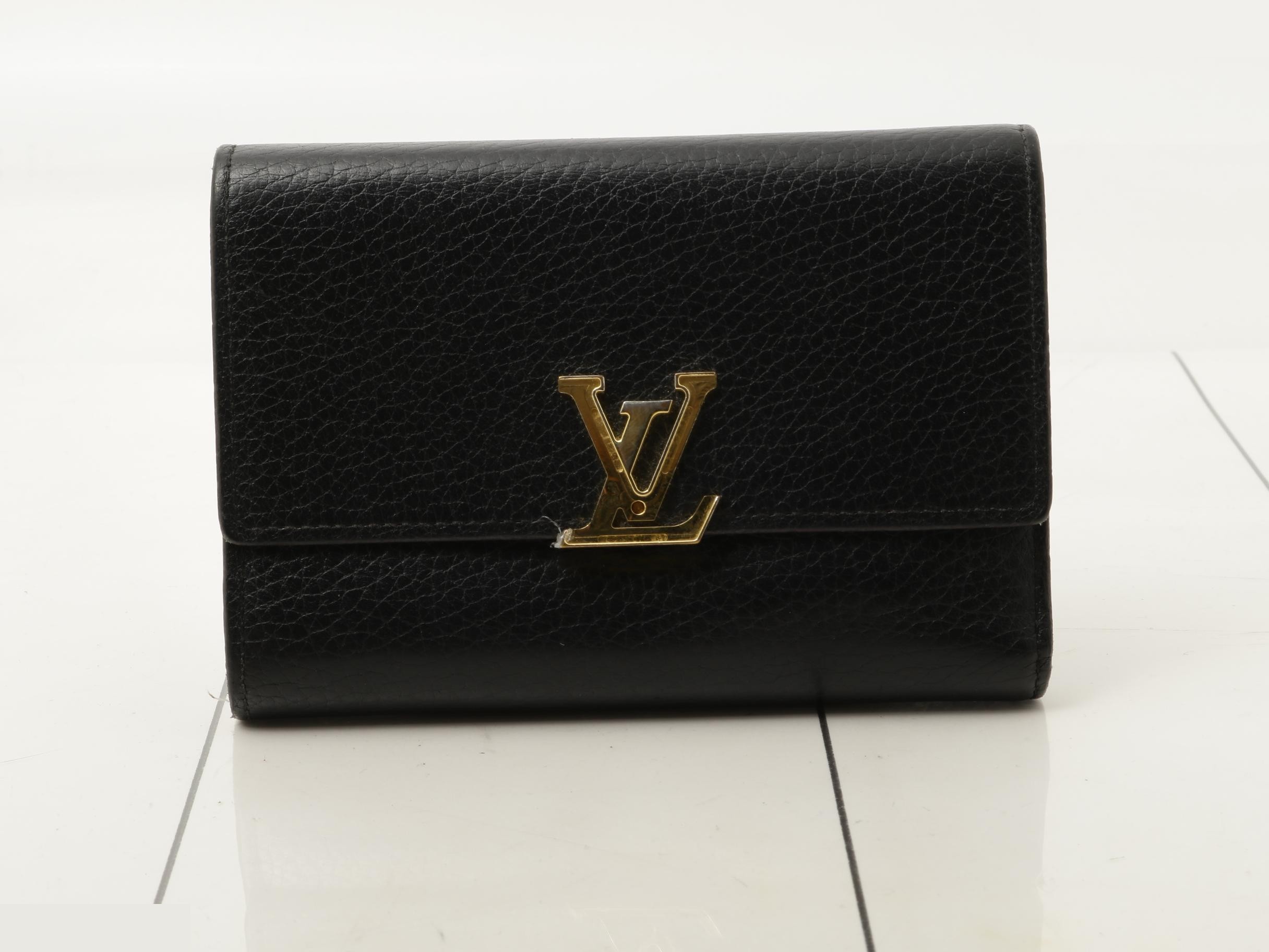 Taurillon Portefeuille Capucines Compact Wallet