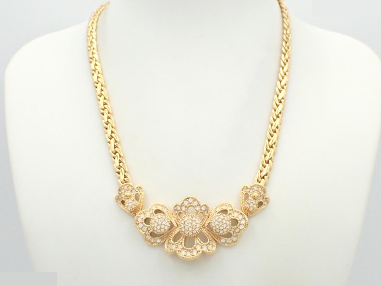 Other lines: Precious metals, necklaces, pendants, rhinestones — view 3