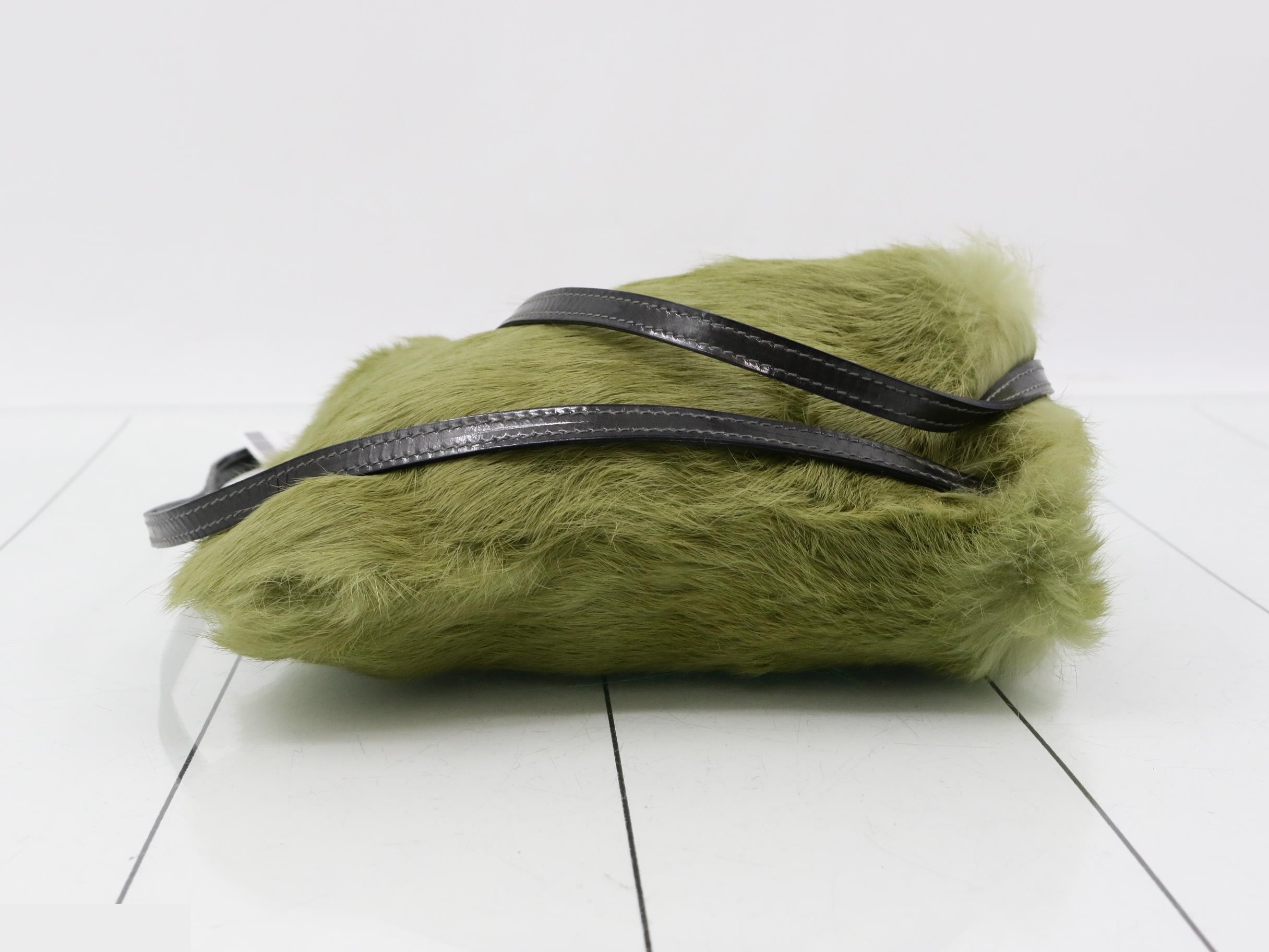 Other lines: Bags/Shoulder bags, Fur, Green — view 3